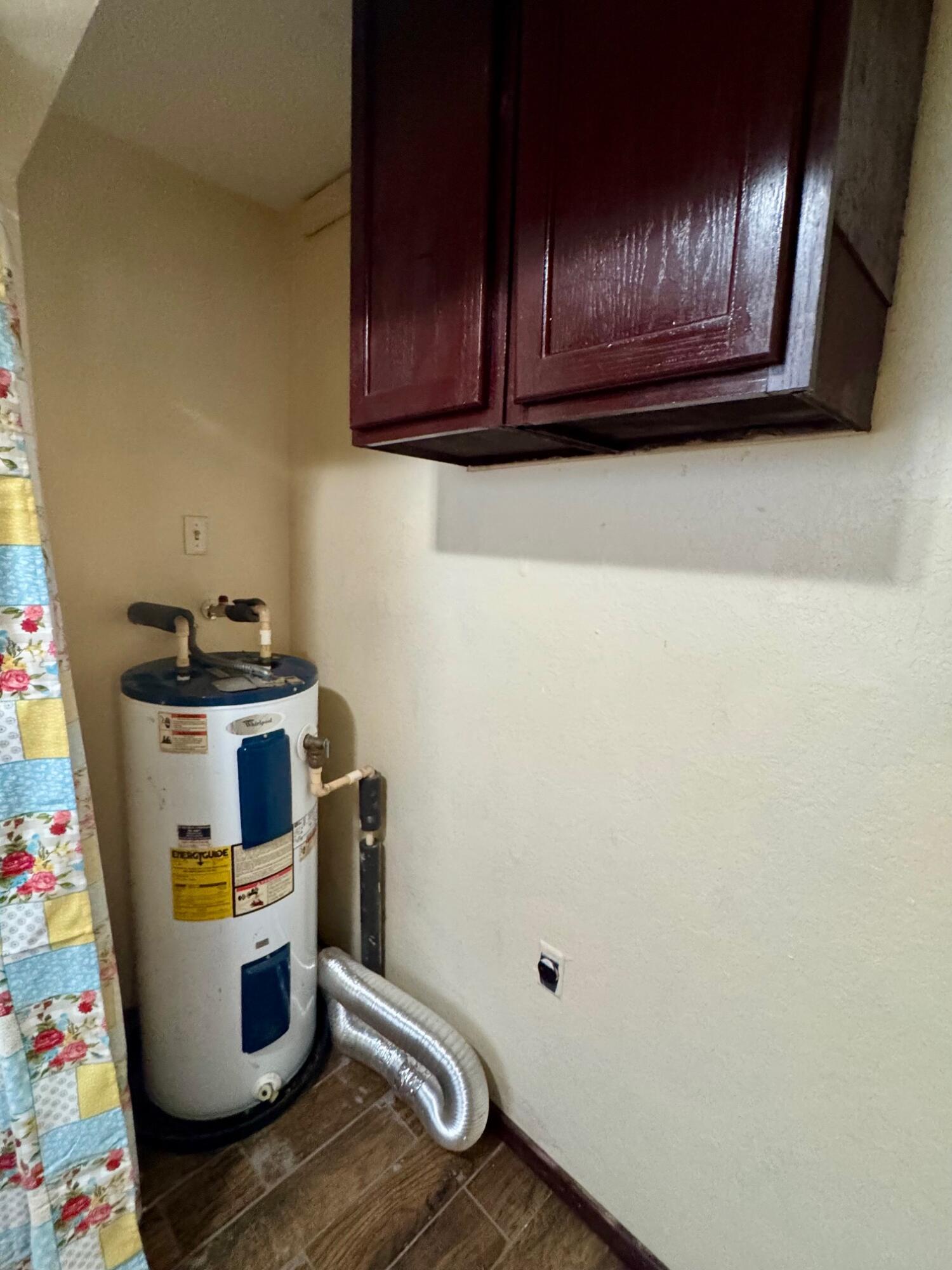 714 S Seminole Avenue Property Photo 3