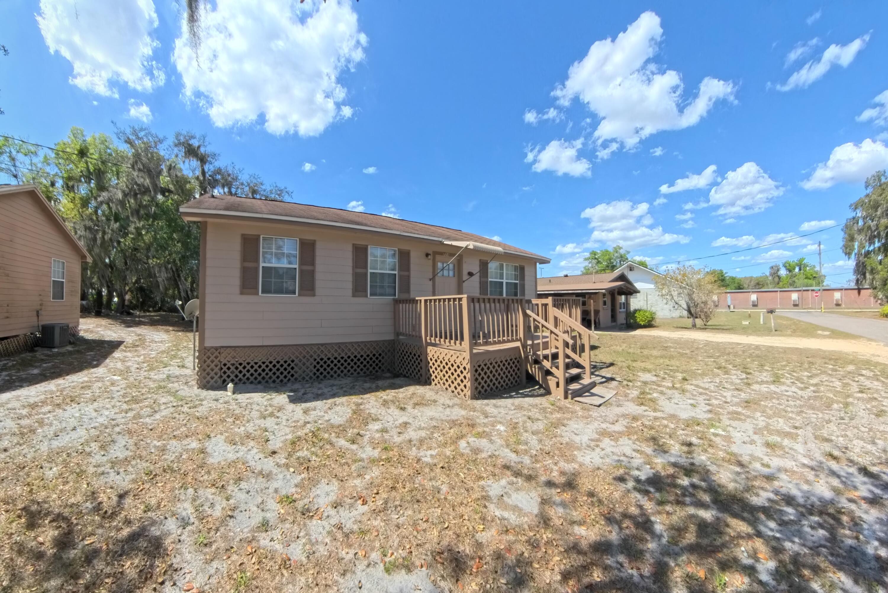 714 S Seminole Avenue Property Photo 13