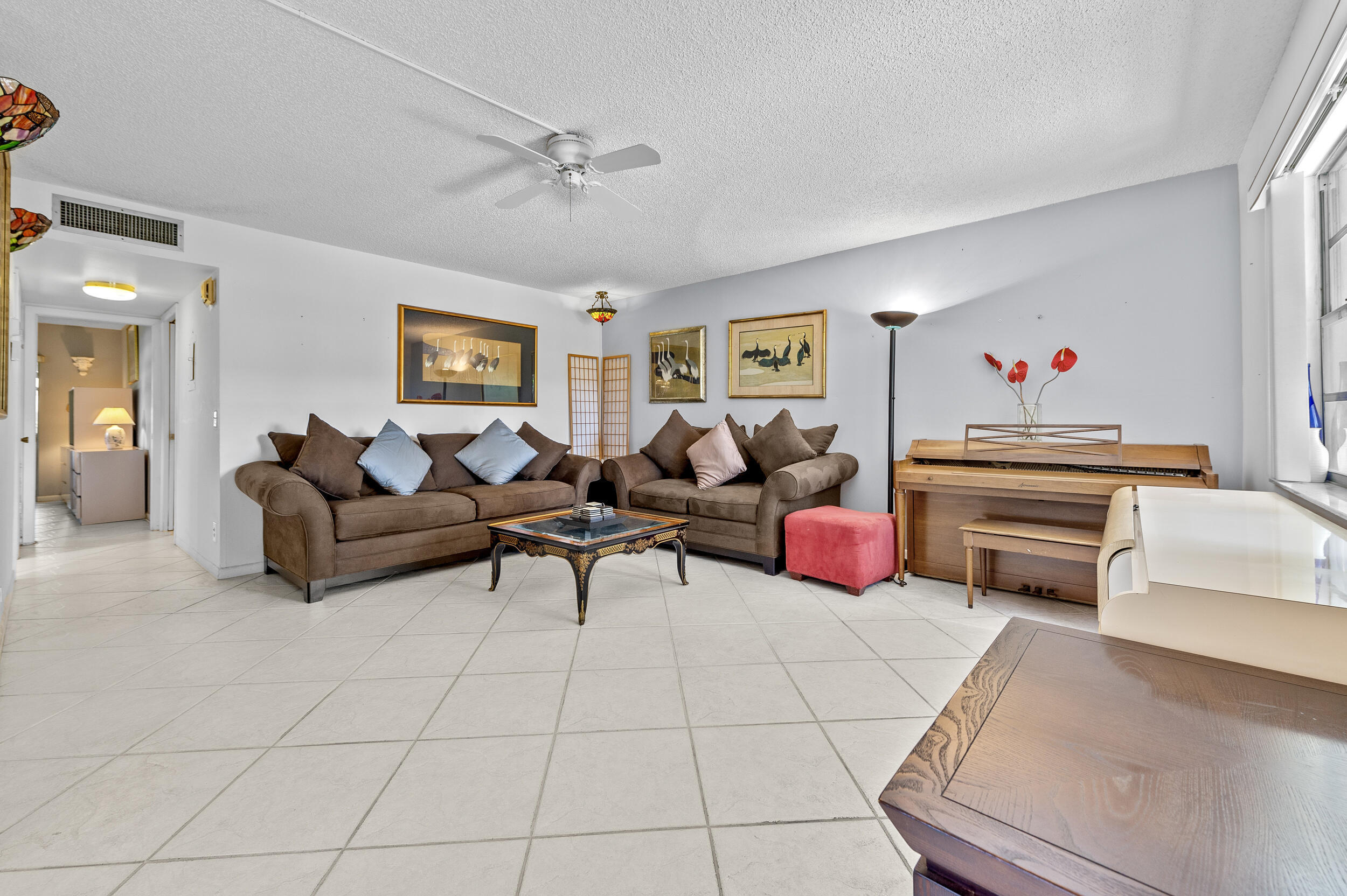 344 Piedmont H Property Photo 6