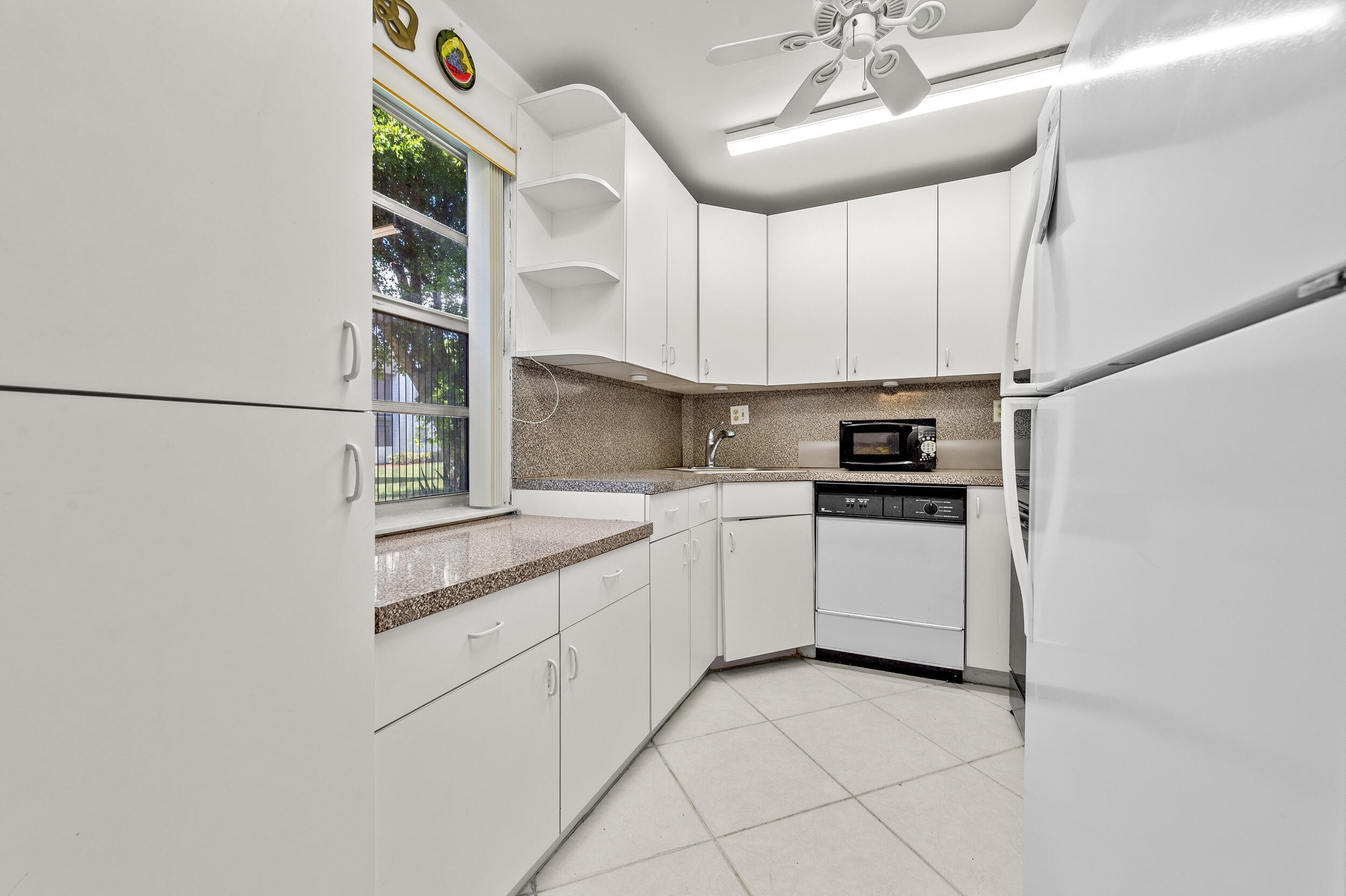 344 Piedmont H Property Photo 13