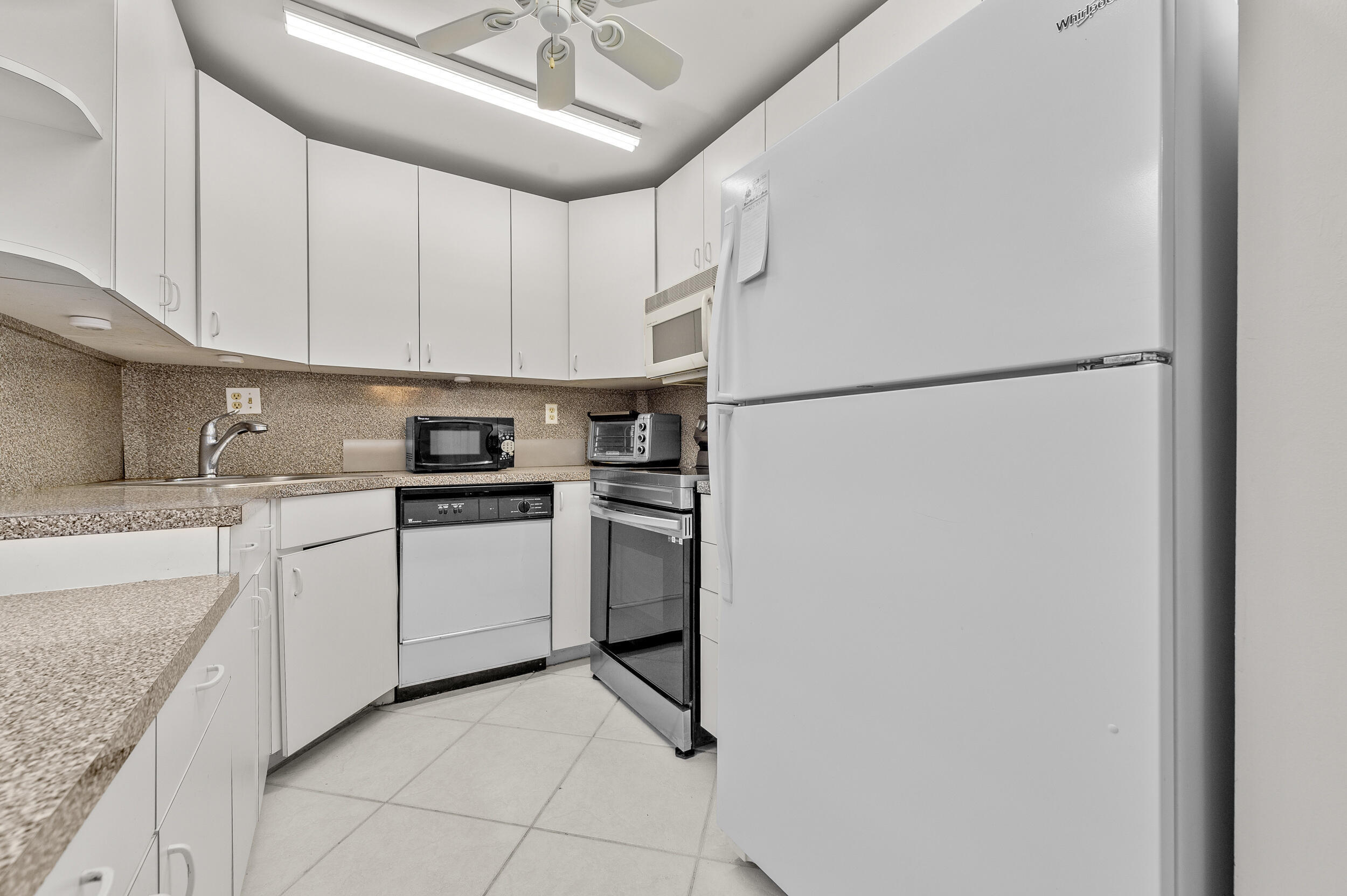 344 Piedmont H Property Photo 14
