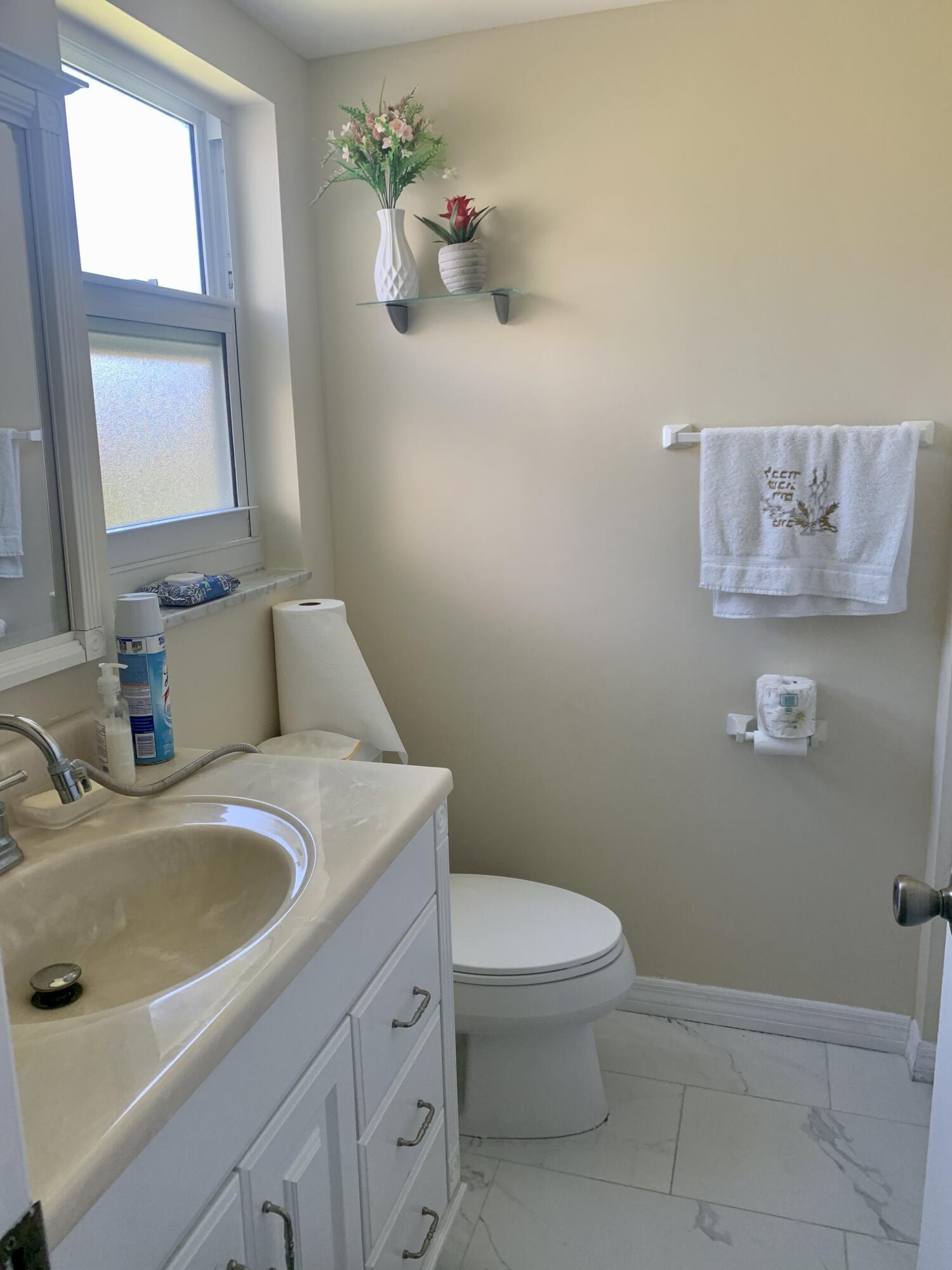 230 Ne 26th Avenue 318 Property Photo 9