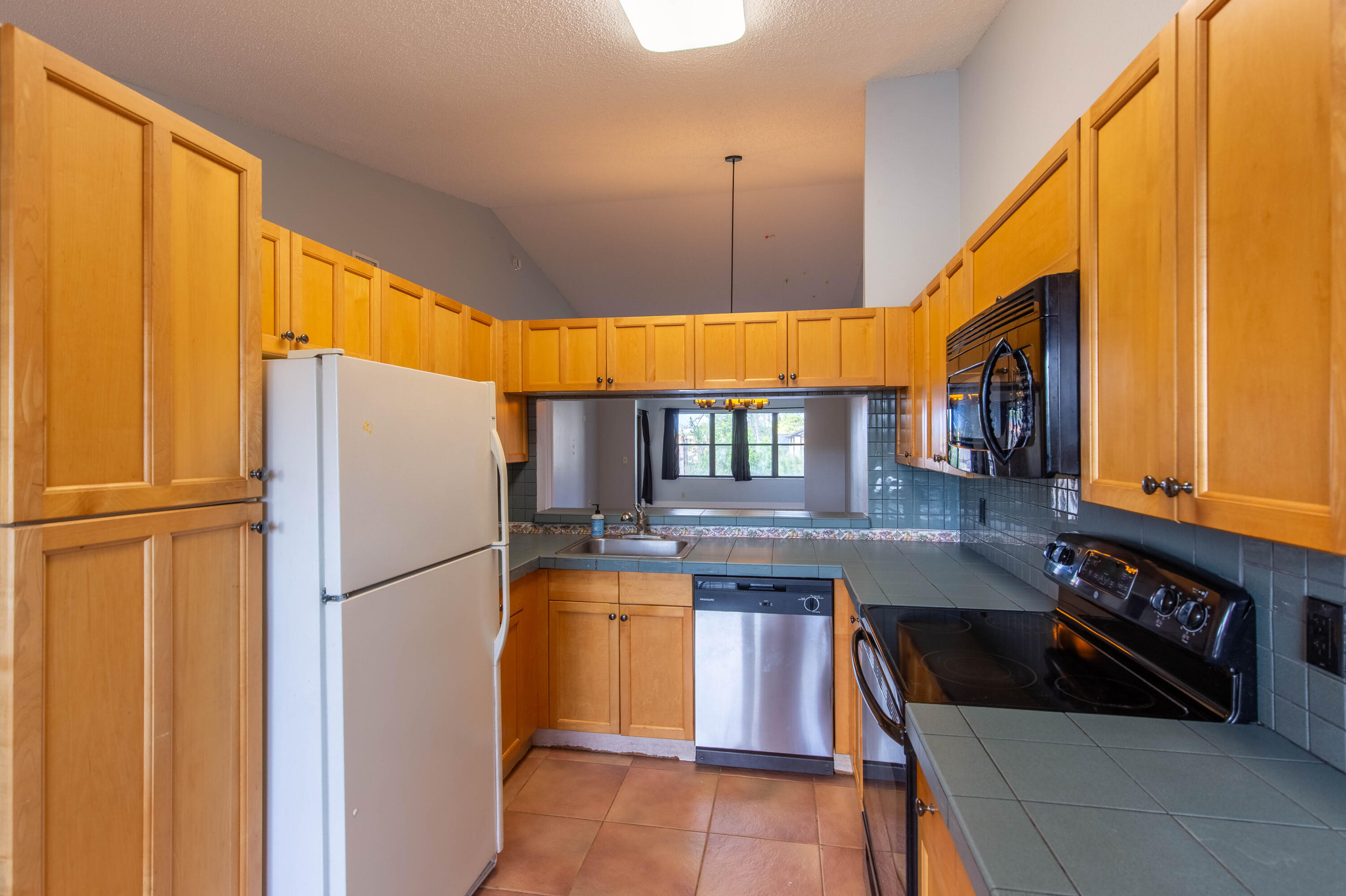 4715 Lucerne Lakes Boulevard E 205 Property Photo 7