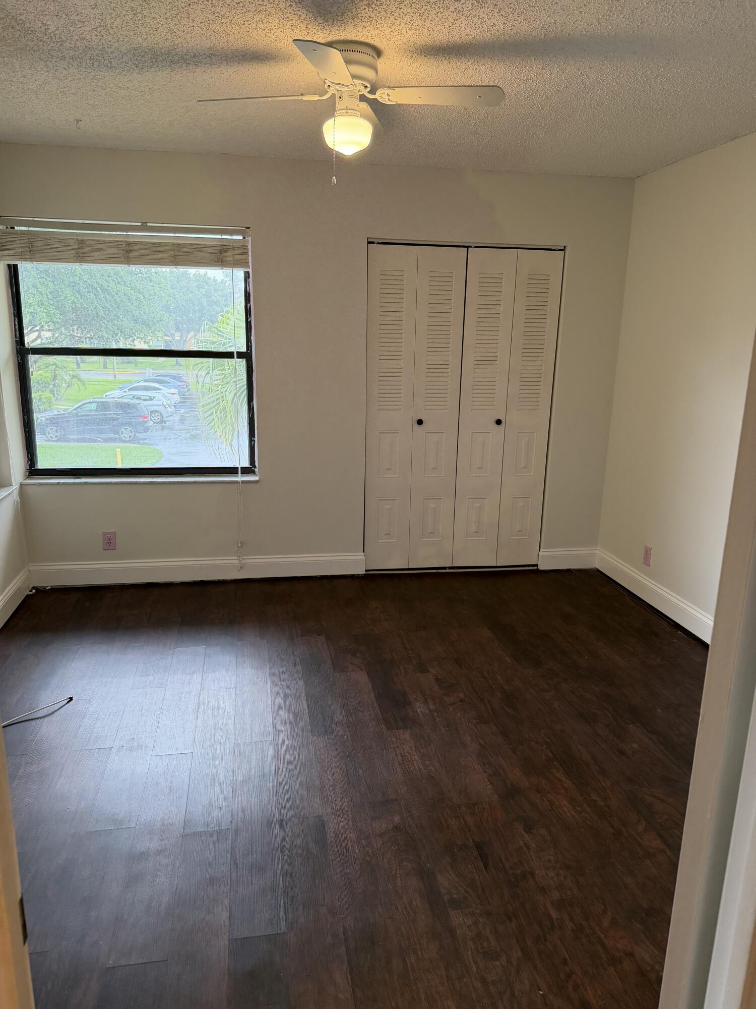 4715 Lucerne Lakes Boulevard E 205 Property Photo 10