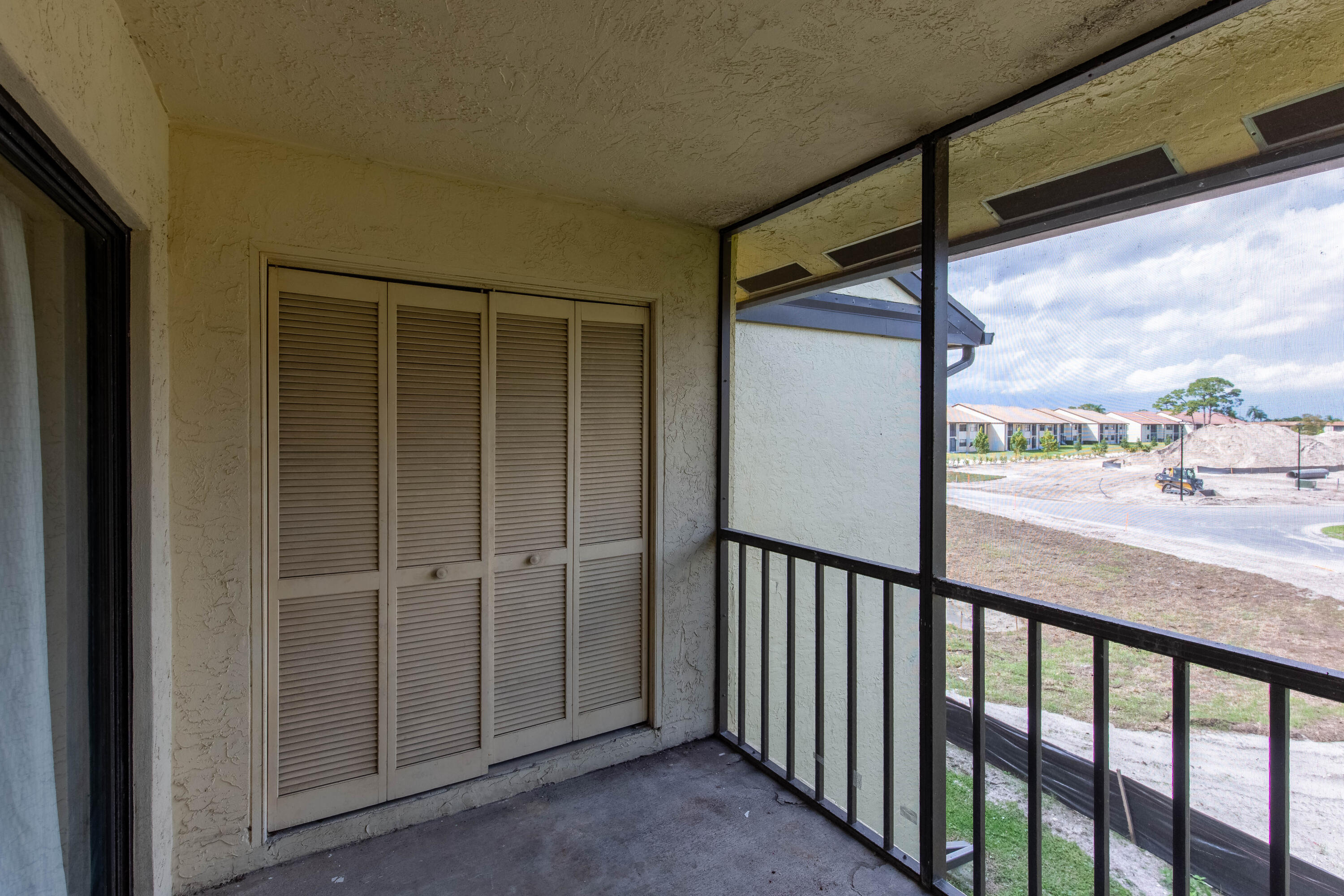 4715 Lucerne Lakes Boulevard E 205 Property Photo 11