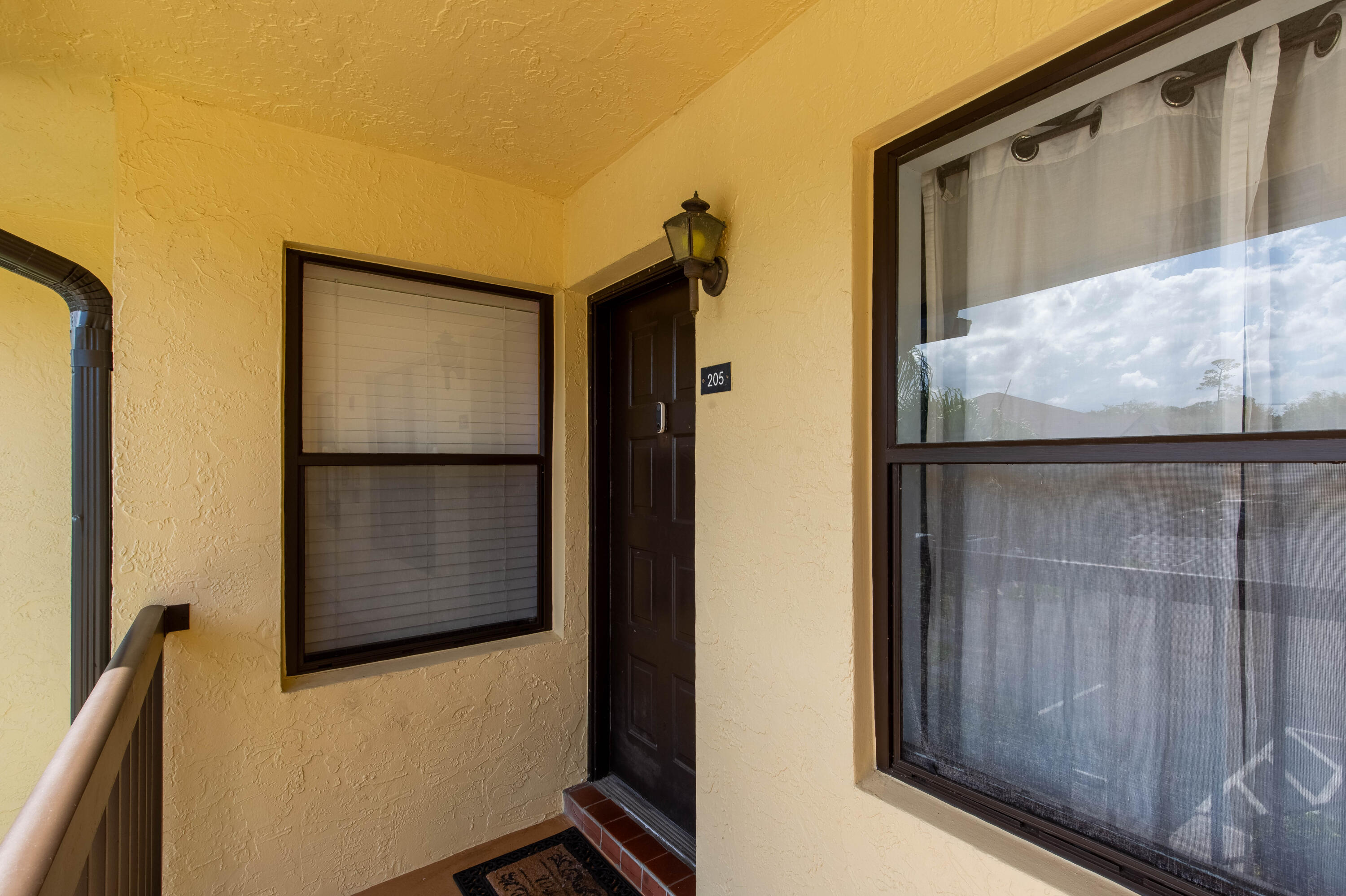 4715 Lucerne Lakes Boulevard E 205 Property Photo 13