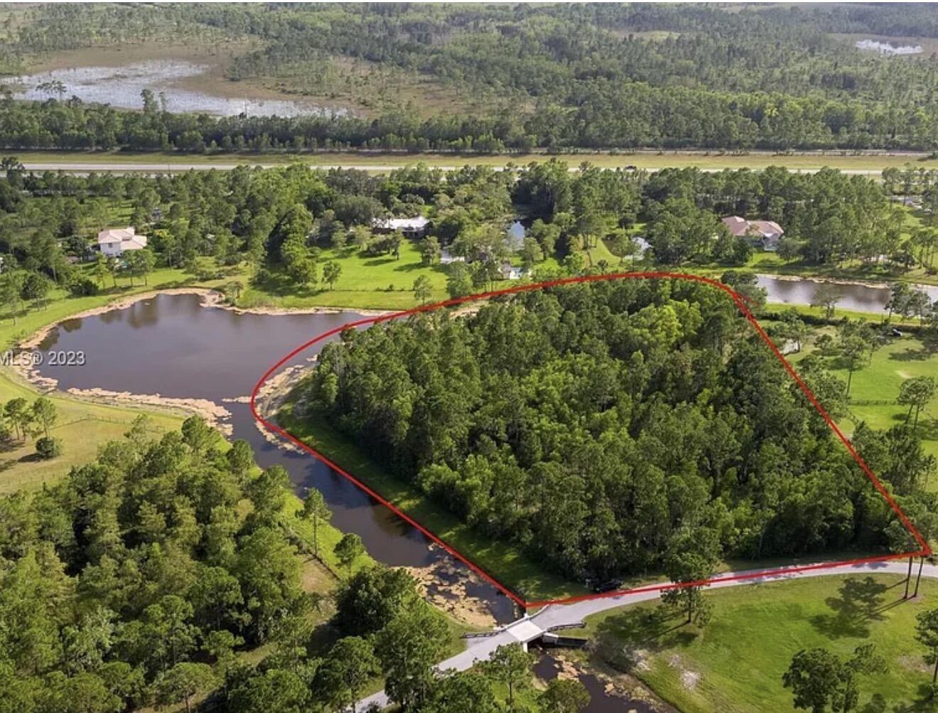 12770 Sugar Creek Drive Property Photo 4