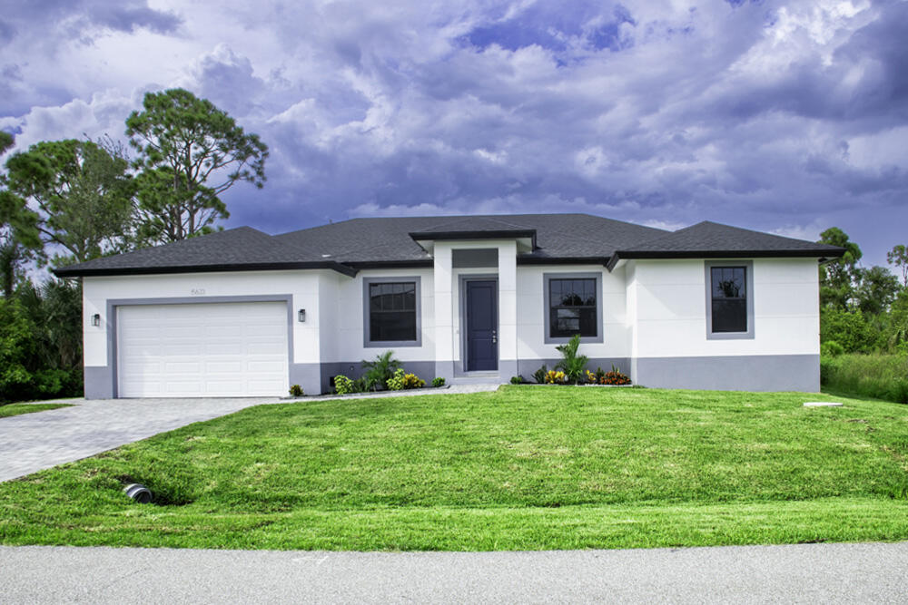15633 Lakeland Circle Property Photo 1