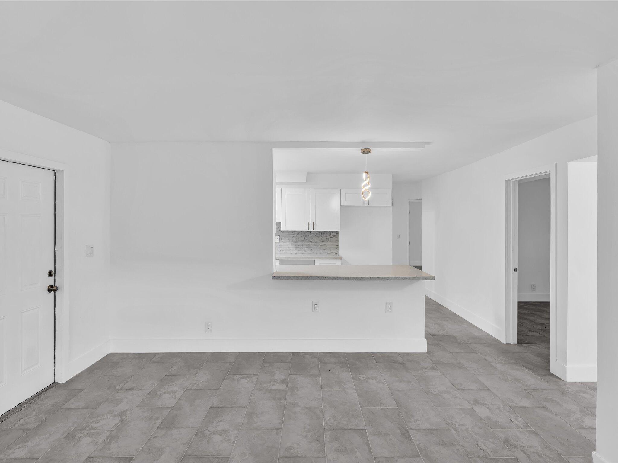 7430 Kimberly Boulevard 102d Property Photo 17
