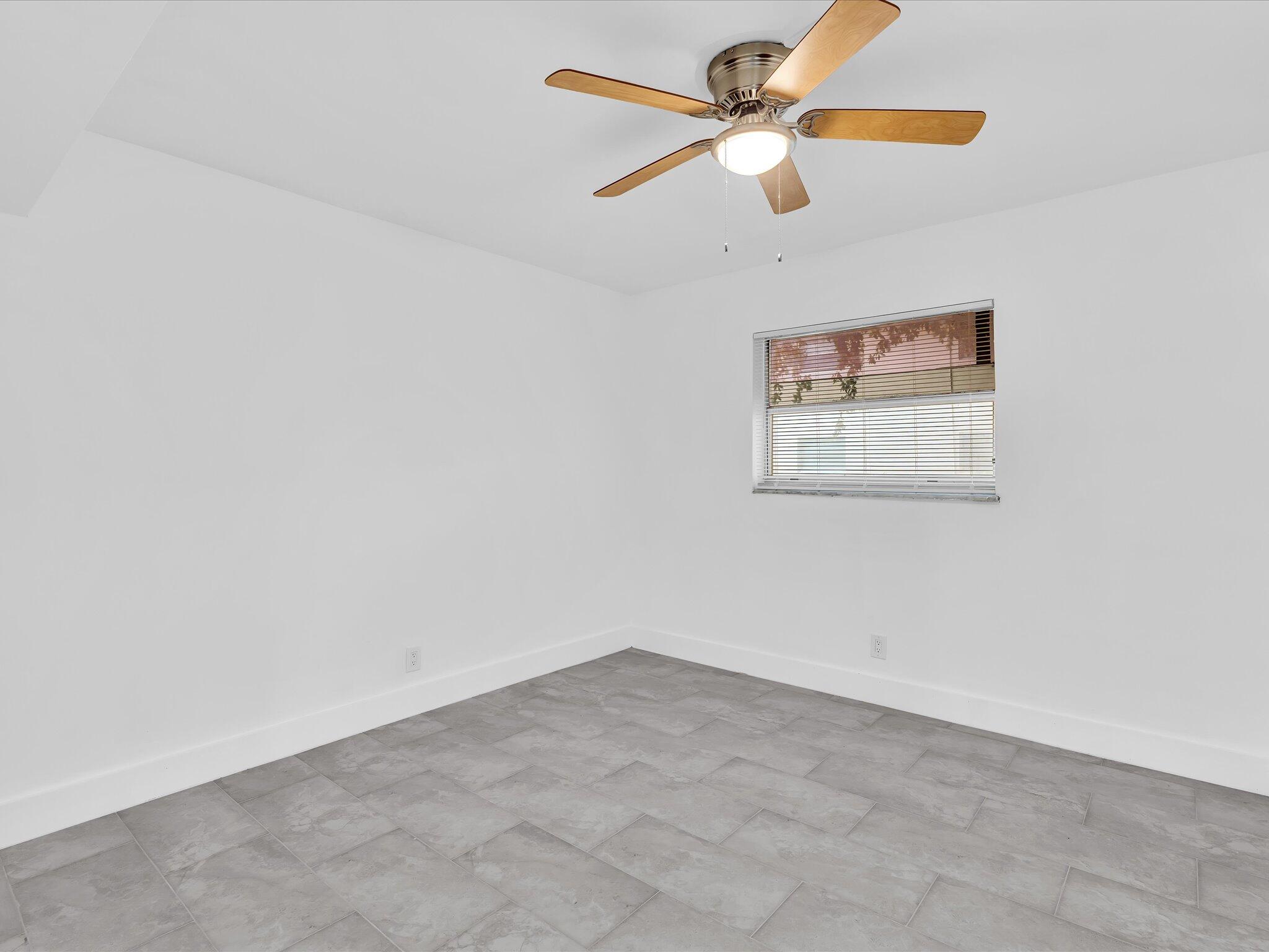 7430 Kimberly Boulevard 102d Property Photo 28