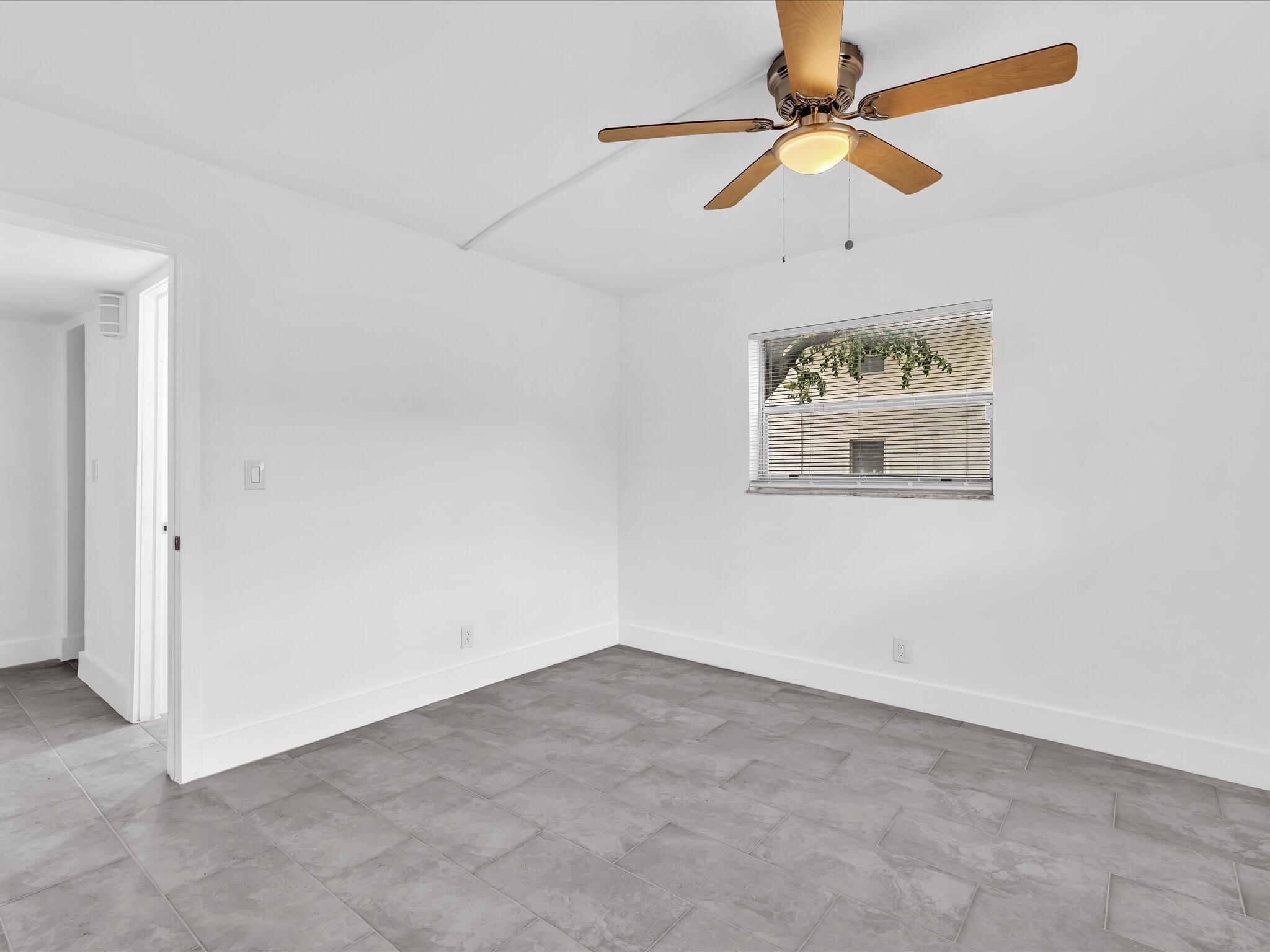 7430 Kimberly Boulevard 102d Property Photo 37