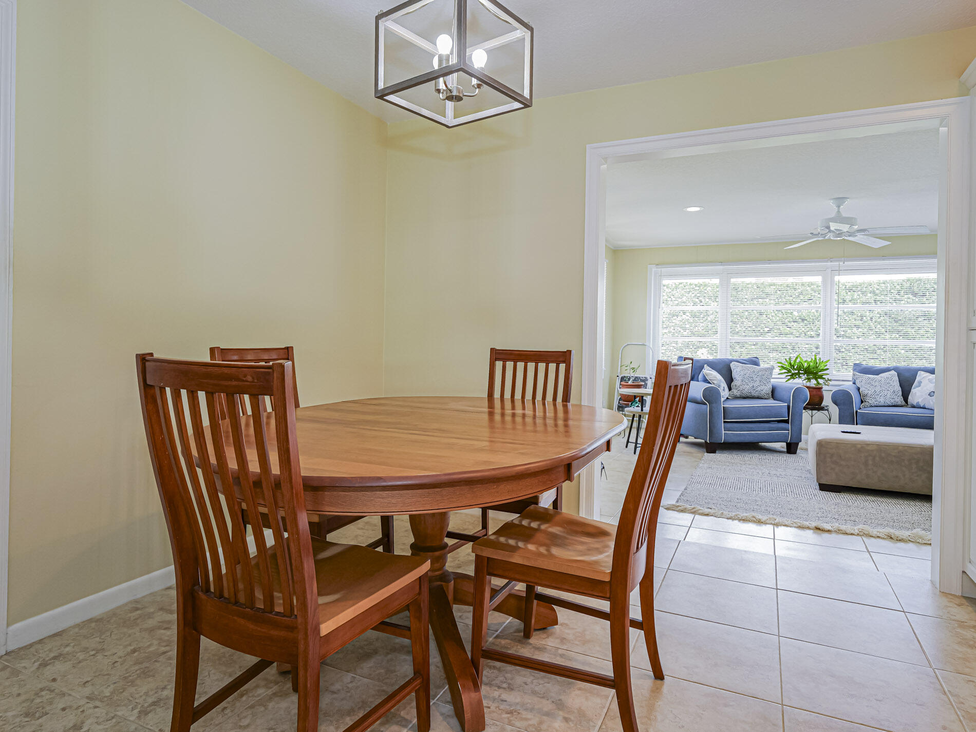 573 Autumn Terrace Property Photo 20
