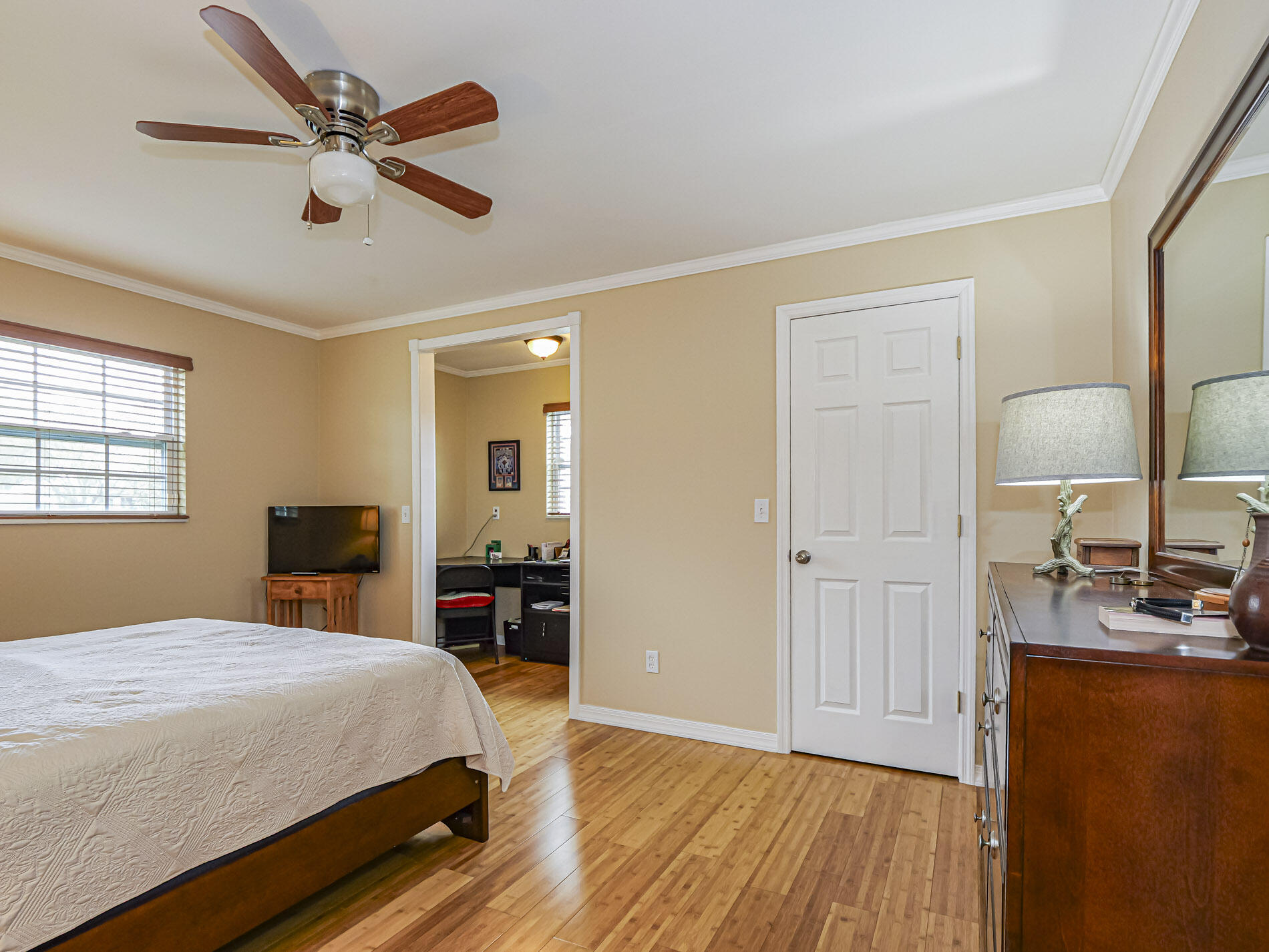 573 Autumn Terrace Property Photo 22