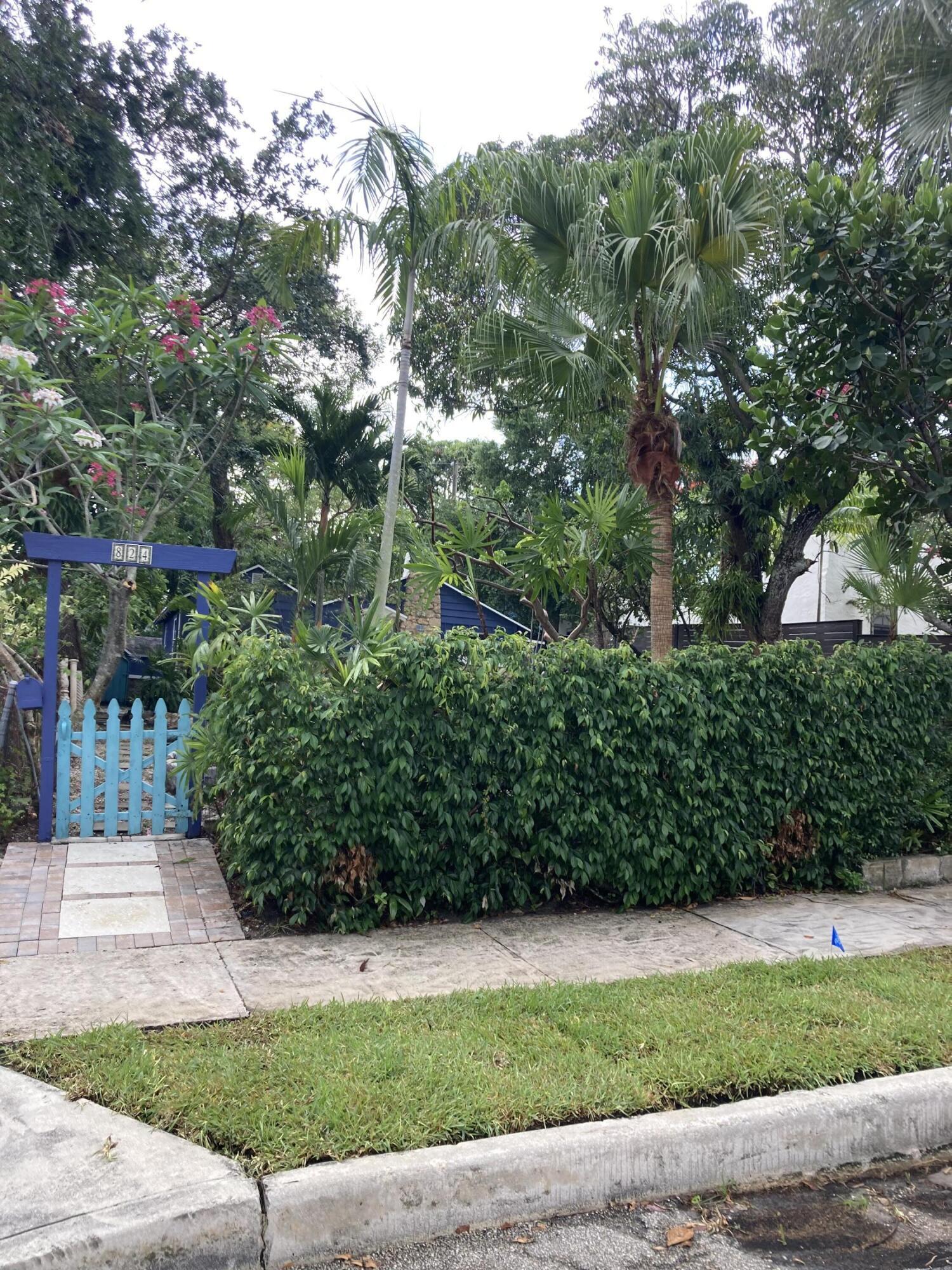 824 35th Street Property Photo 12