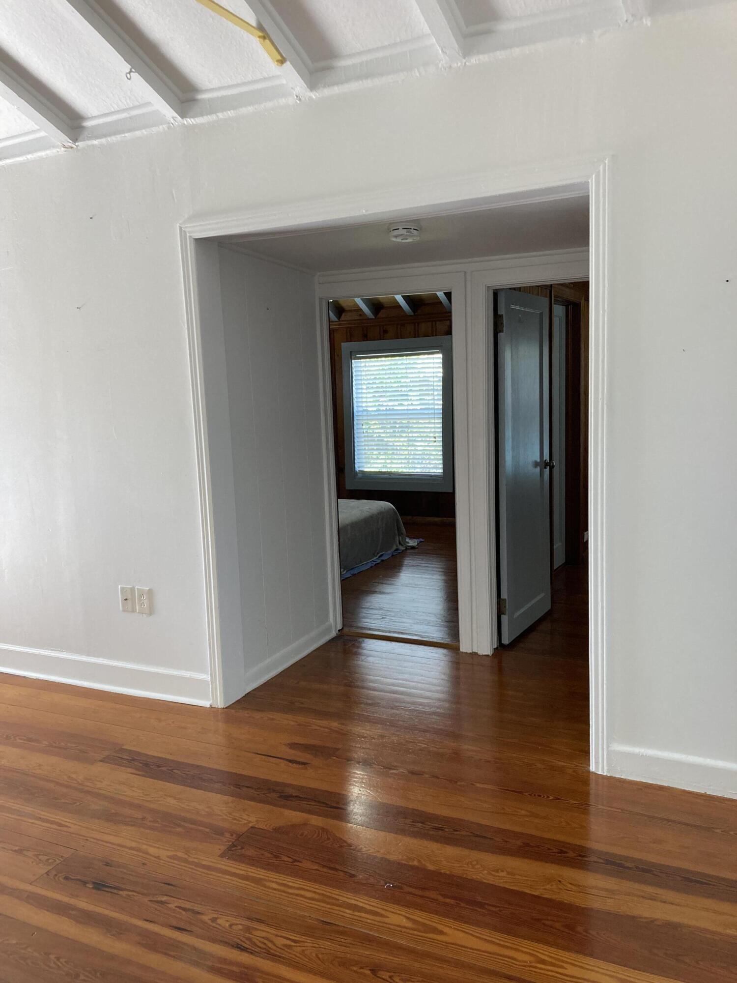824 35th Street Property Photo 28