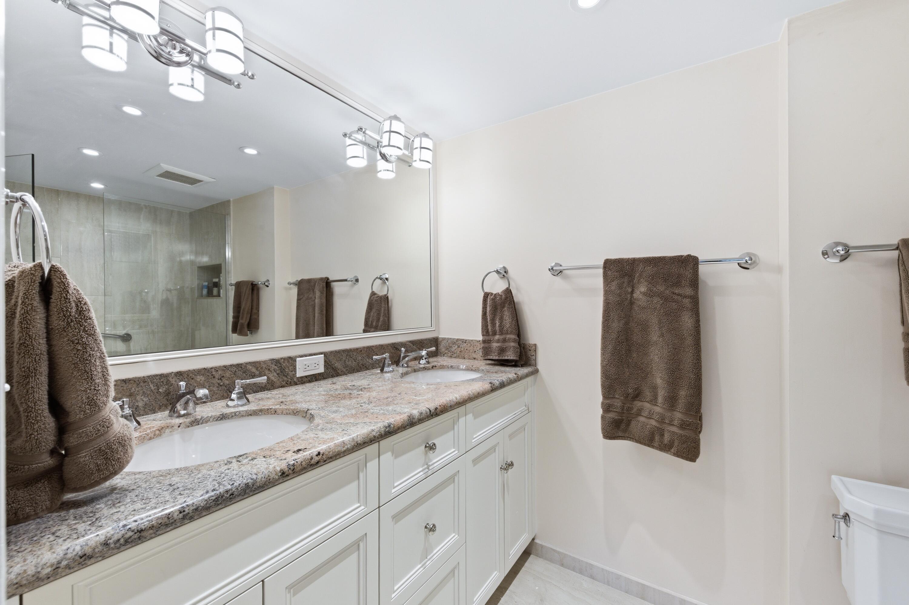 170 N Ocean Boulevard 303 Property Photo 21