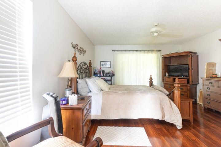 499 E Iron Forge Court Property Photo 12