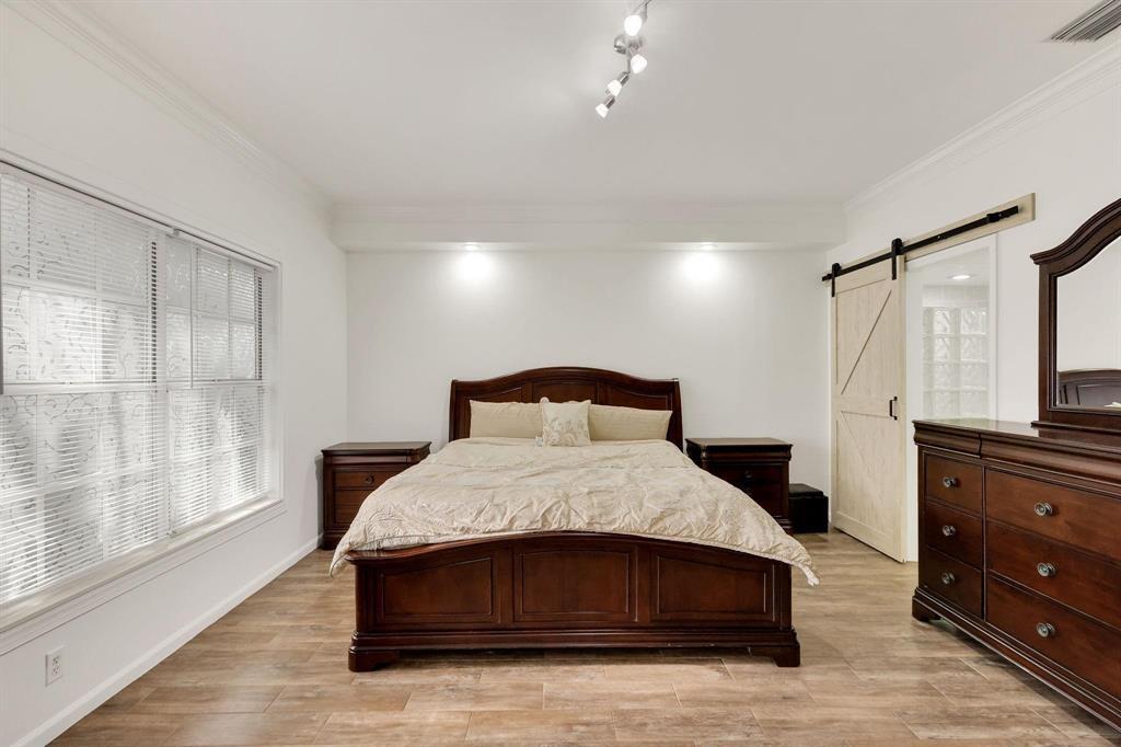 7334 Pine Creek Way Property Photo 12