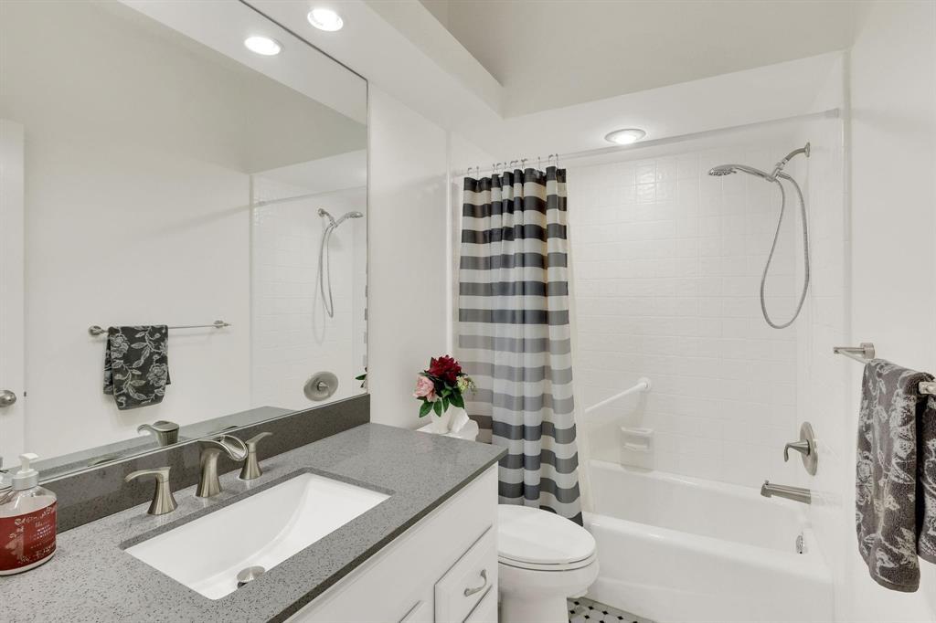 7334 Pine Creek Way Property Photo 16