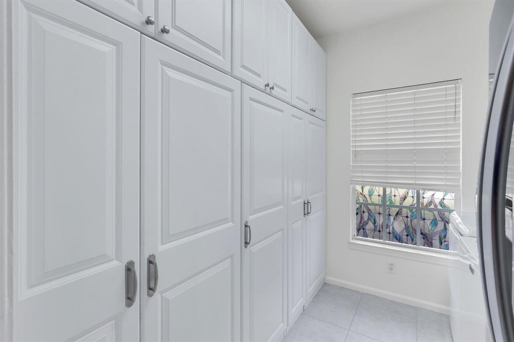 7334 Pine Creek Way Property Photo 20