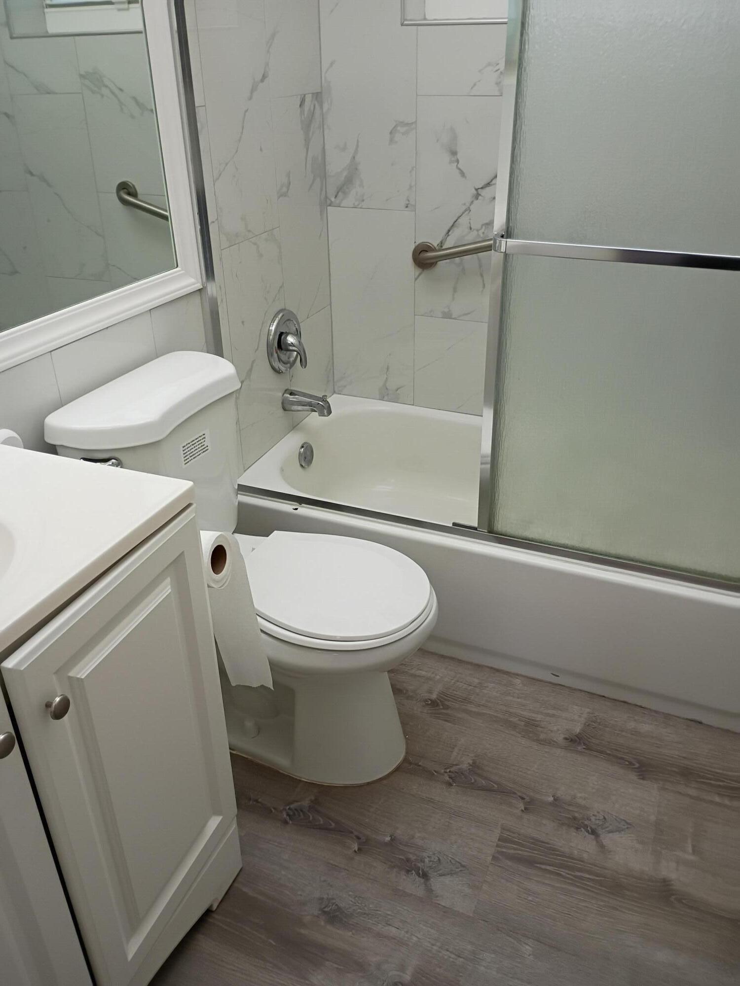 1501 Nw 43rd Avenue 204 Property Photo 9