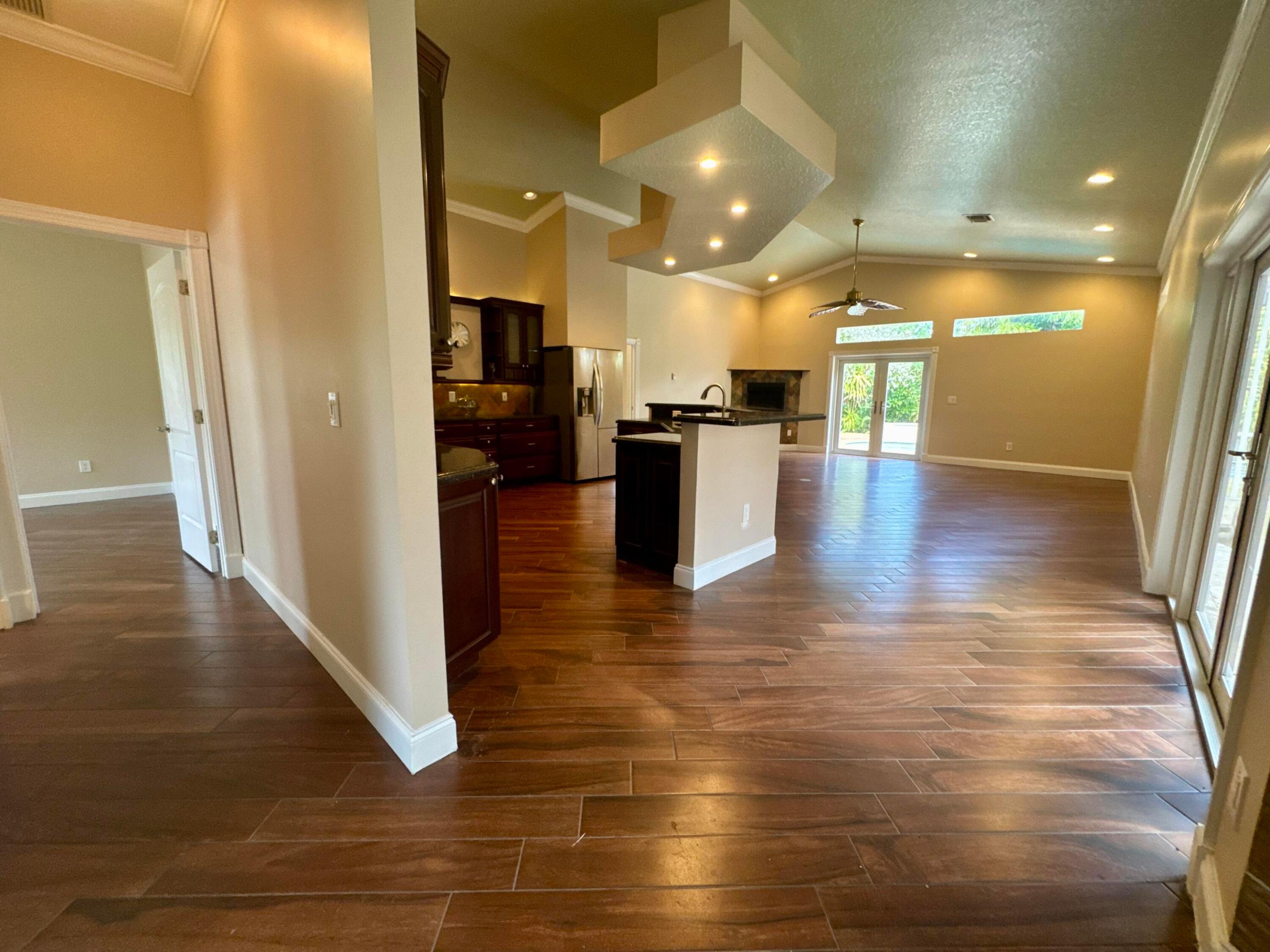 14717 11th Terrace Property Photo 5