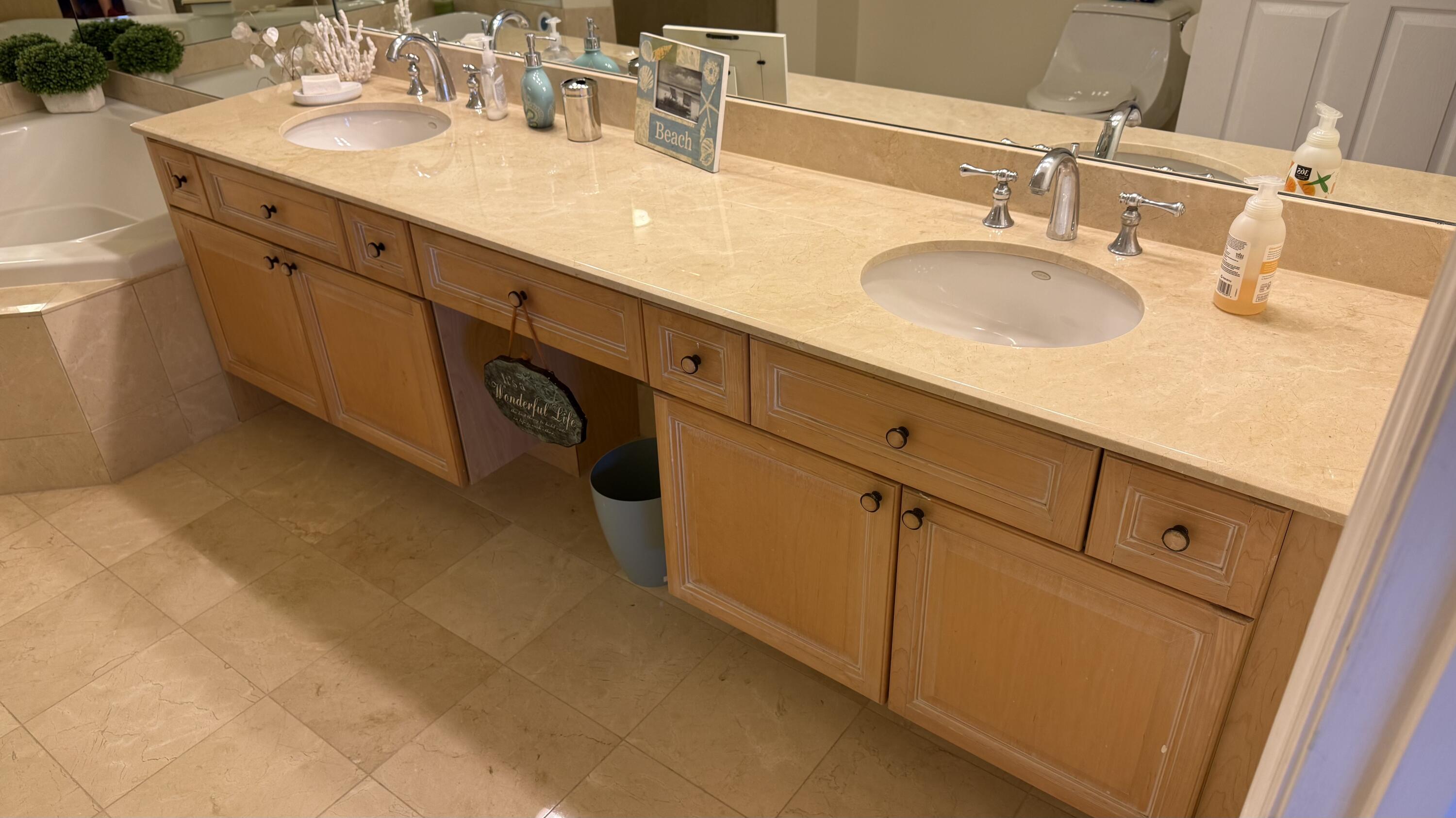 3200 N Ocean Boulevard 2105 Property Photo 24