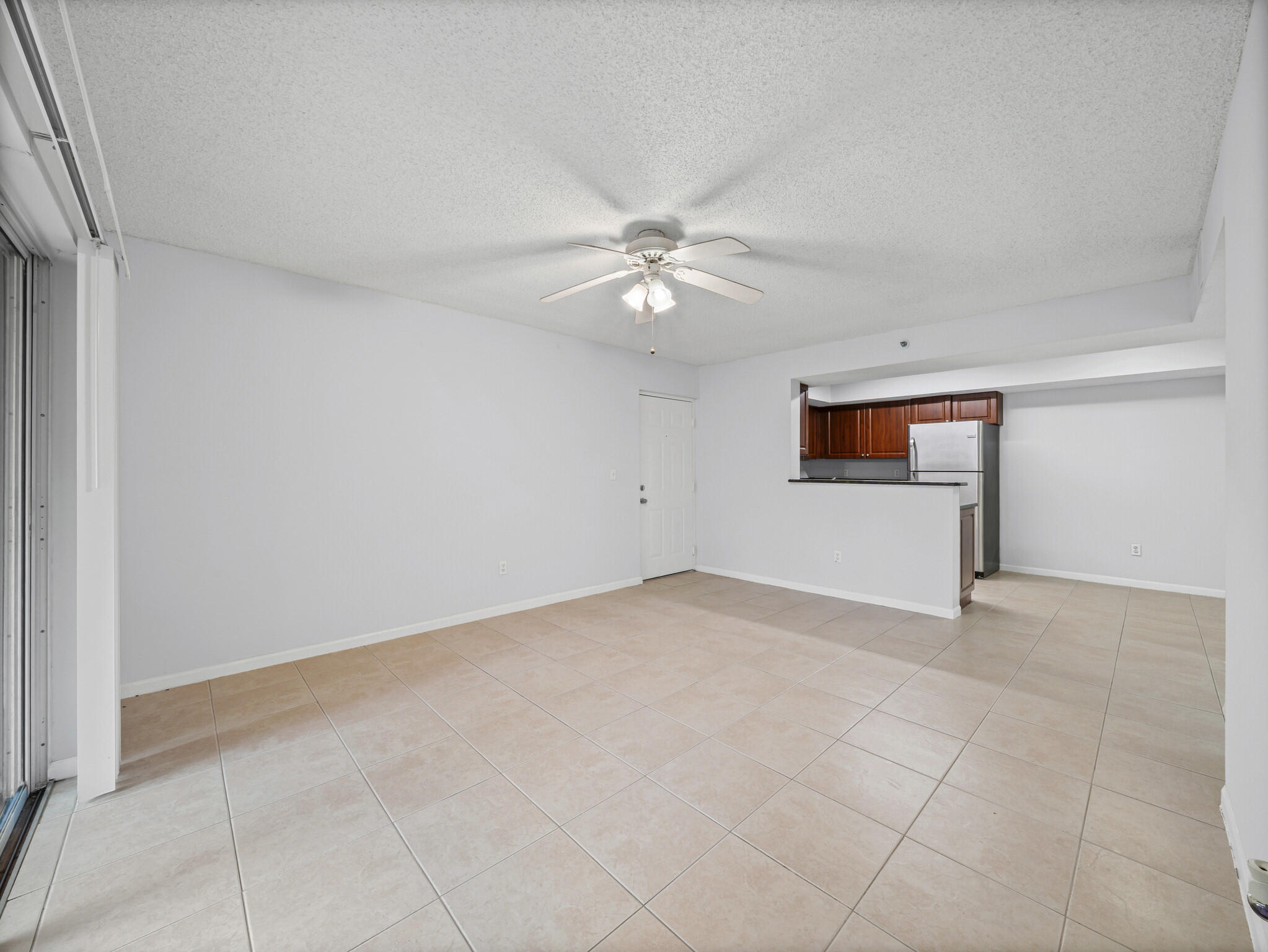 5560 Nw 61st Street 707 Property Photo 5