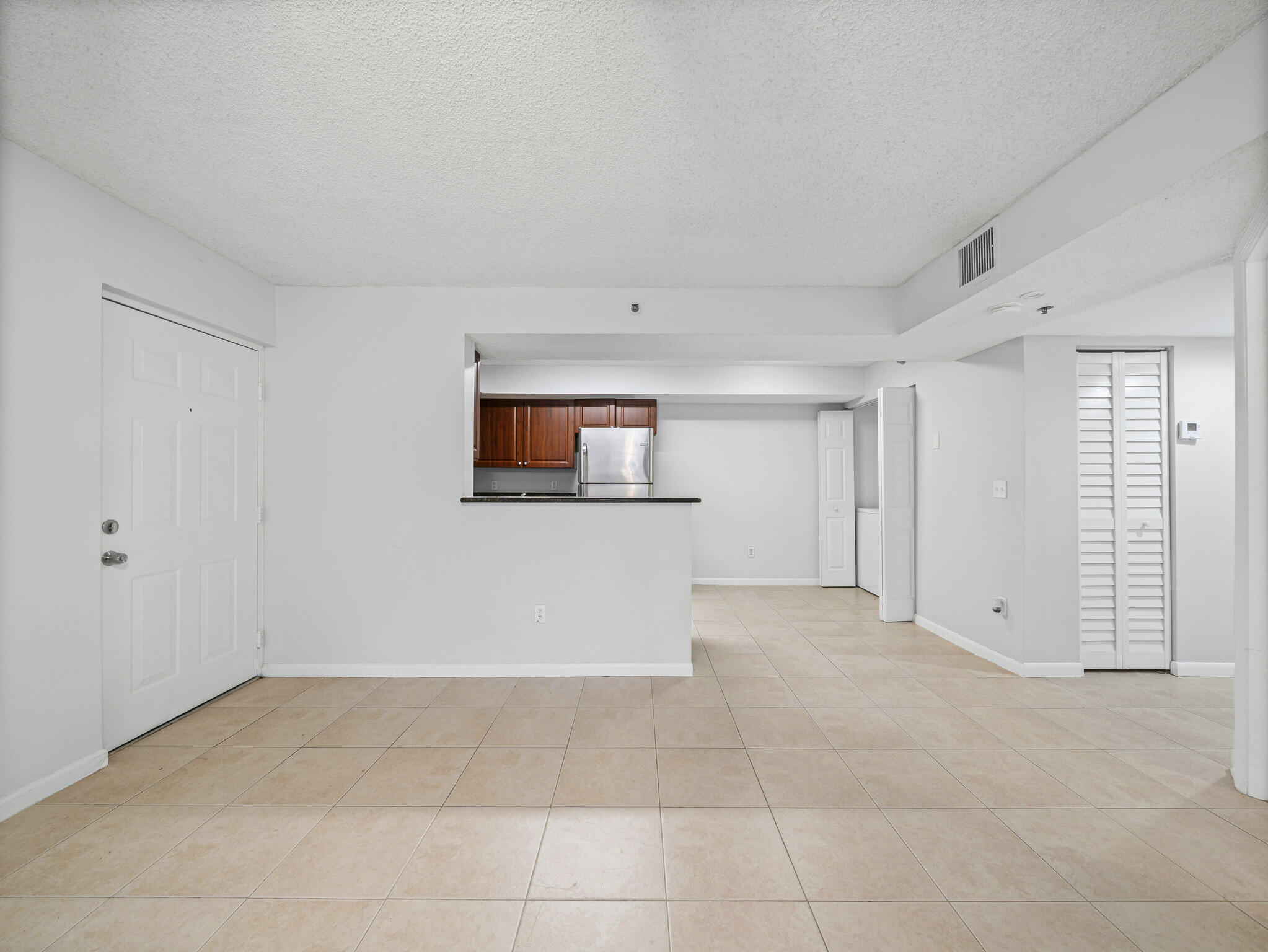 5560 Nw 61st Street 707 Property Photo 6