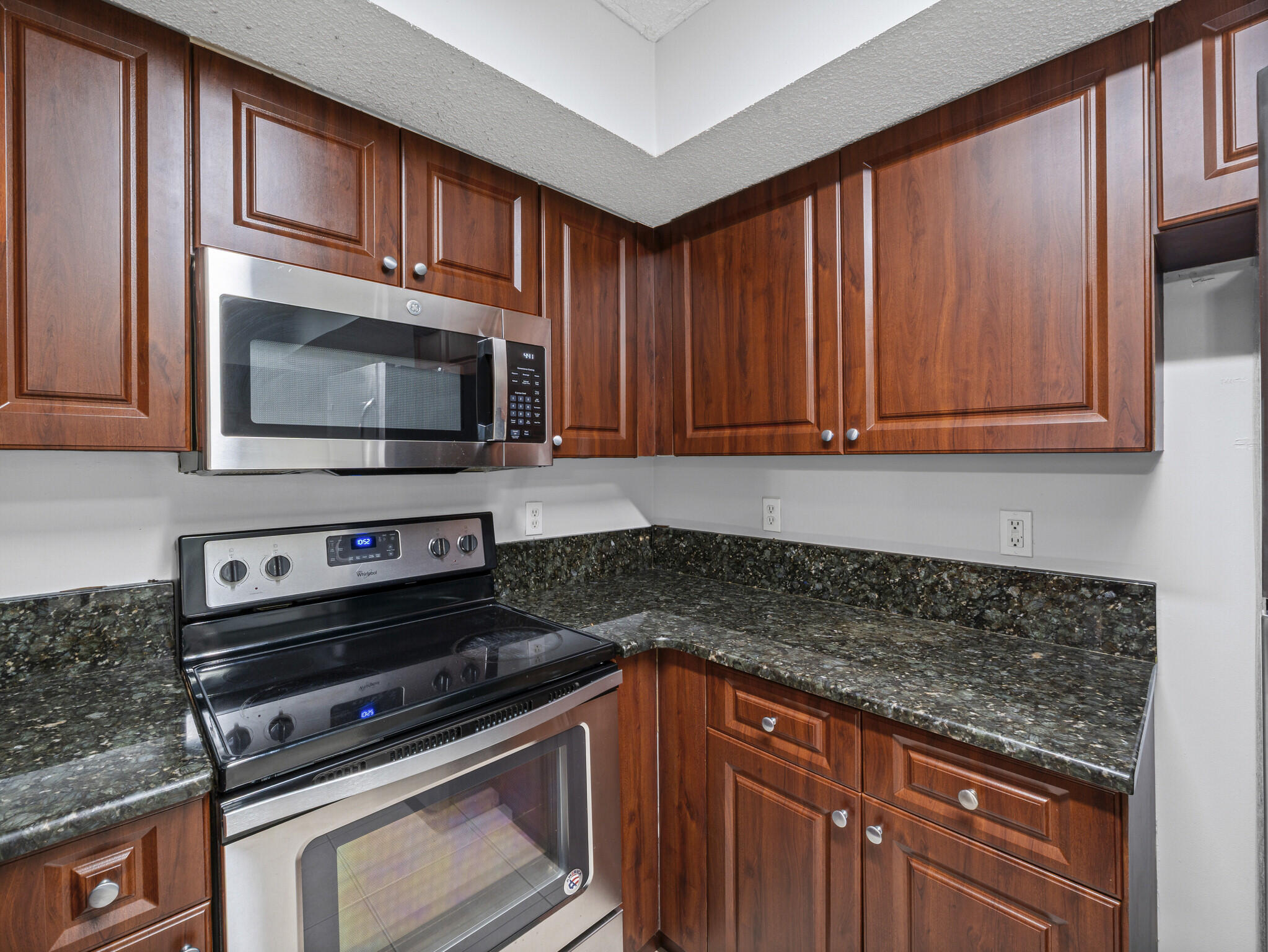 5560 Nw 61st Street 707 Property Photo 11