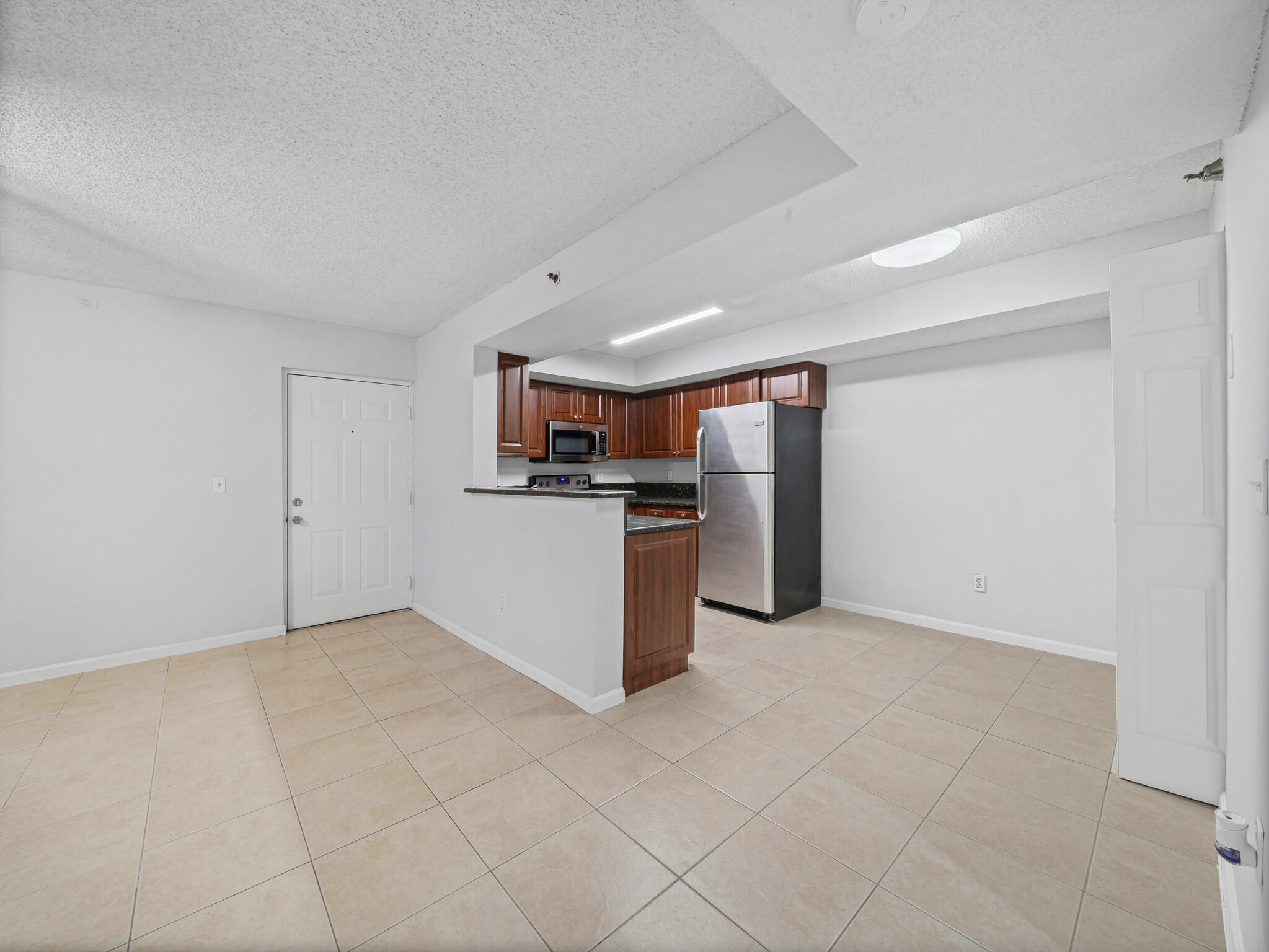 5560 Nw 61st Street 707 Property Photo 16