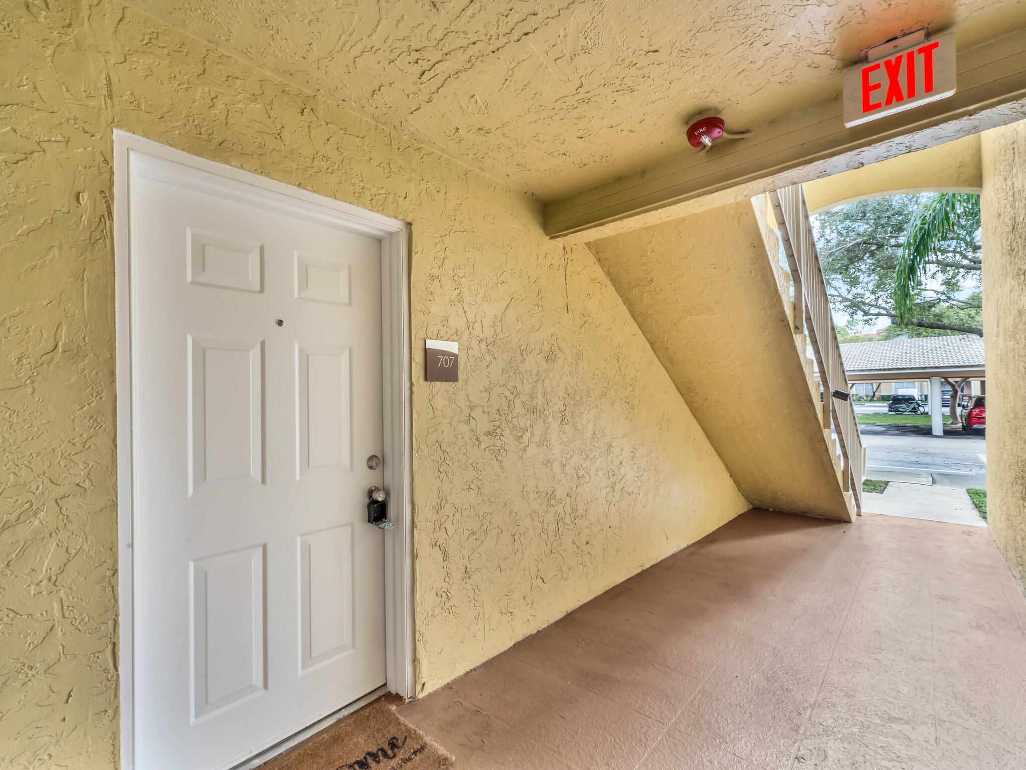 5560 Nw 61st Street 707 Property Photo 41