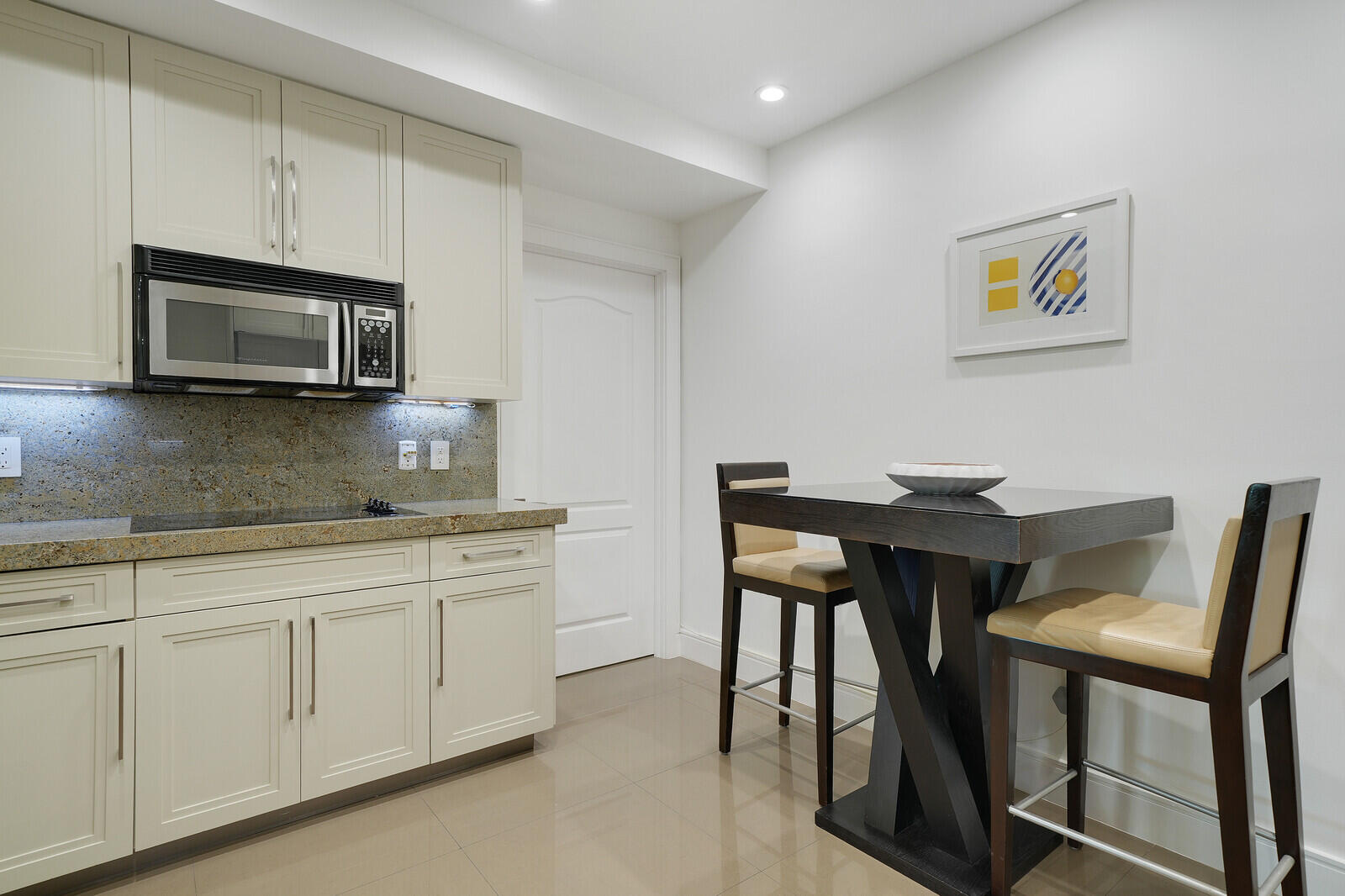 550 Se Mizner Boulevard B209 Property Photo 18