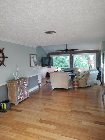 765 Sw Rustic Circle Property Photo 5
