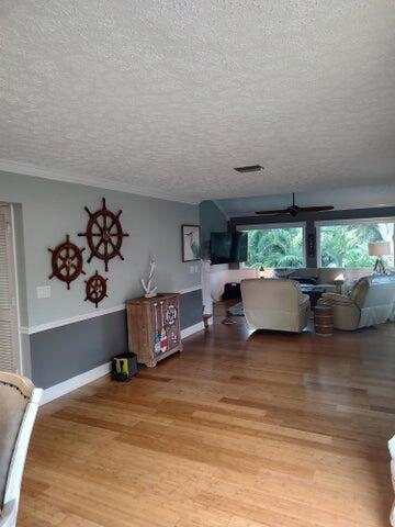 765 Sw Rustic Circle Property Photo 7