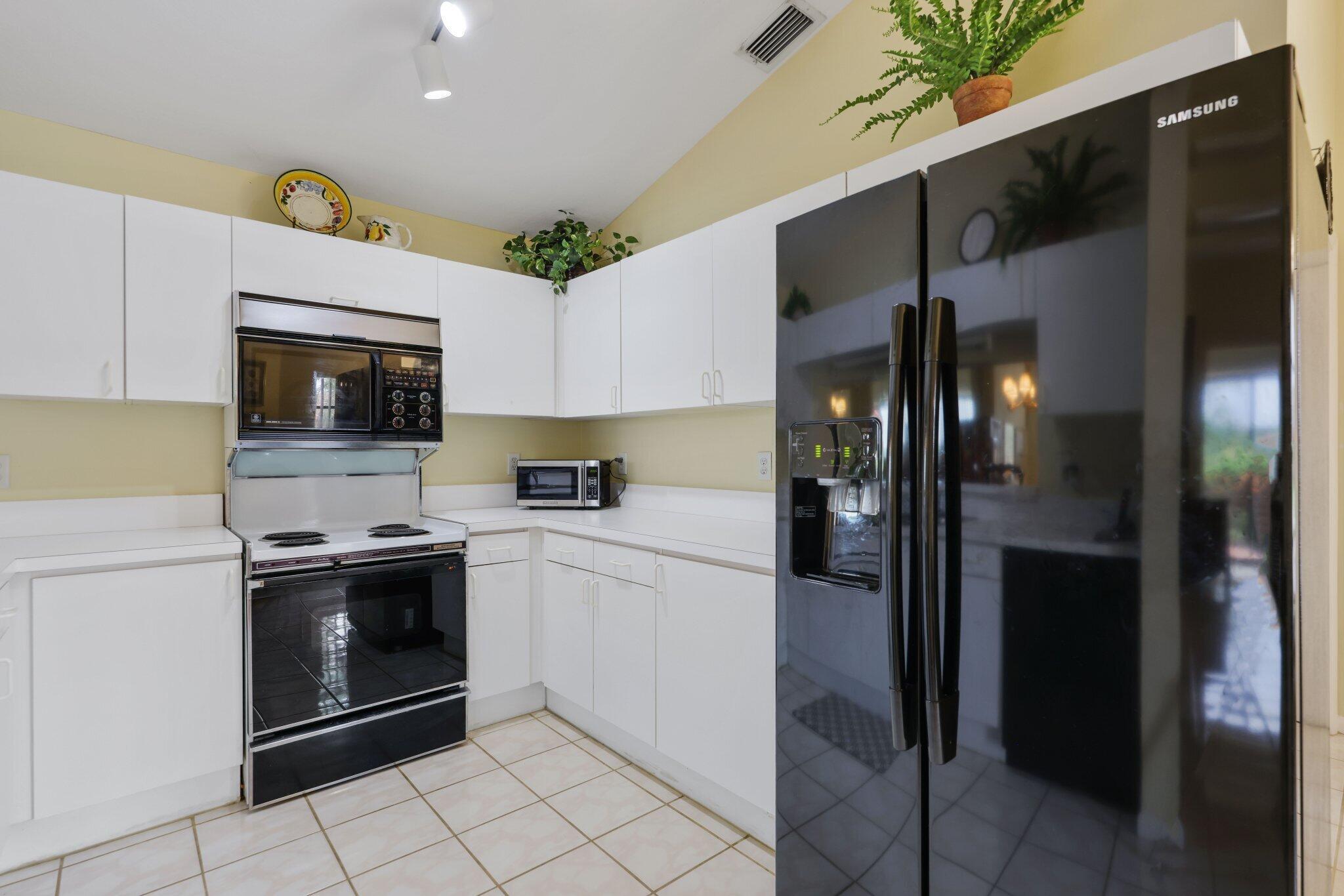 8423 Juddith Avenue Property Photo 10