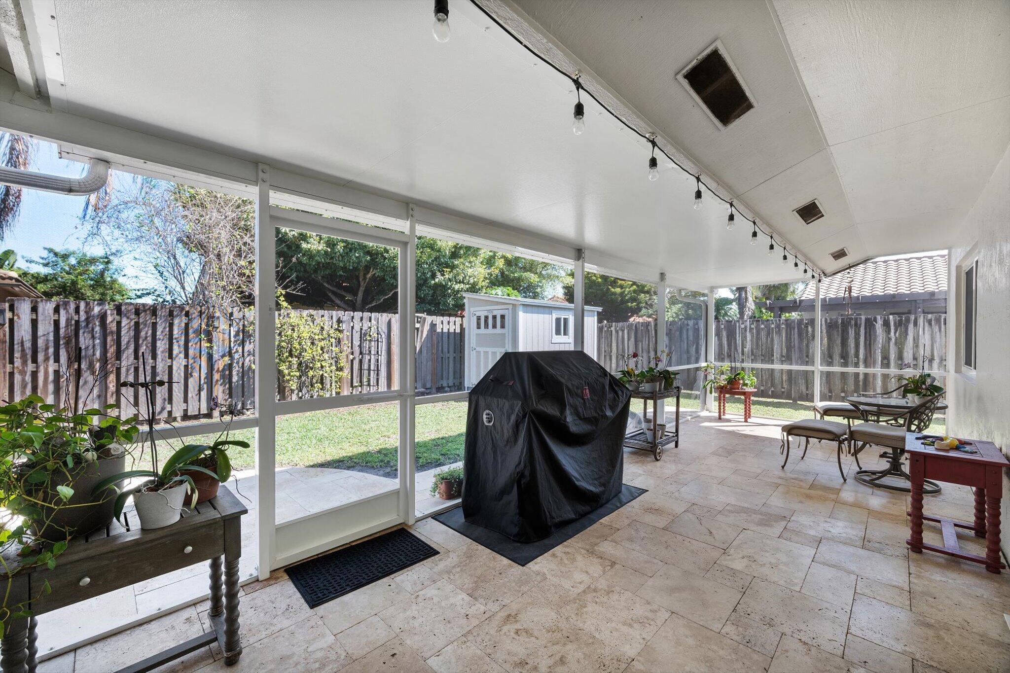 15541 Dover Court Property Photo 24