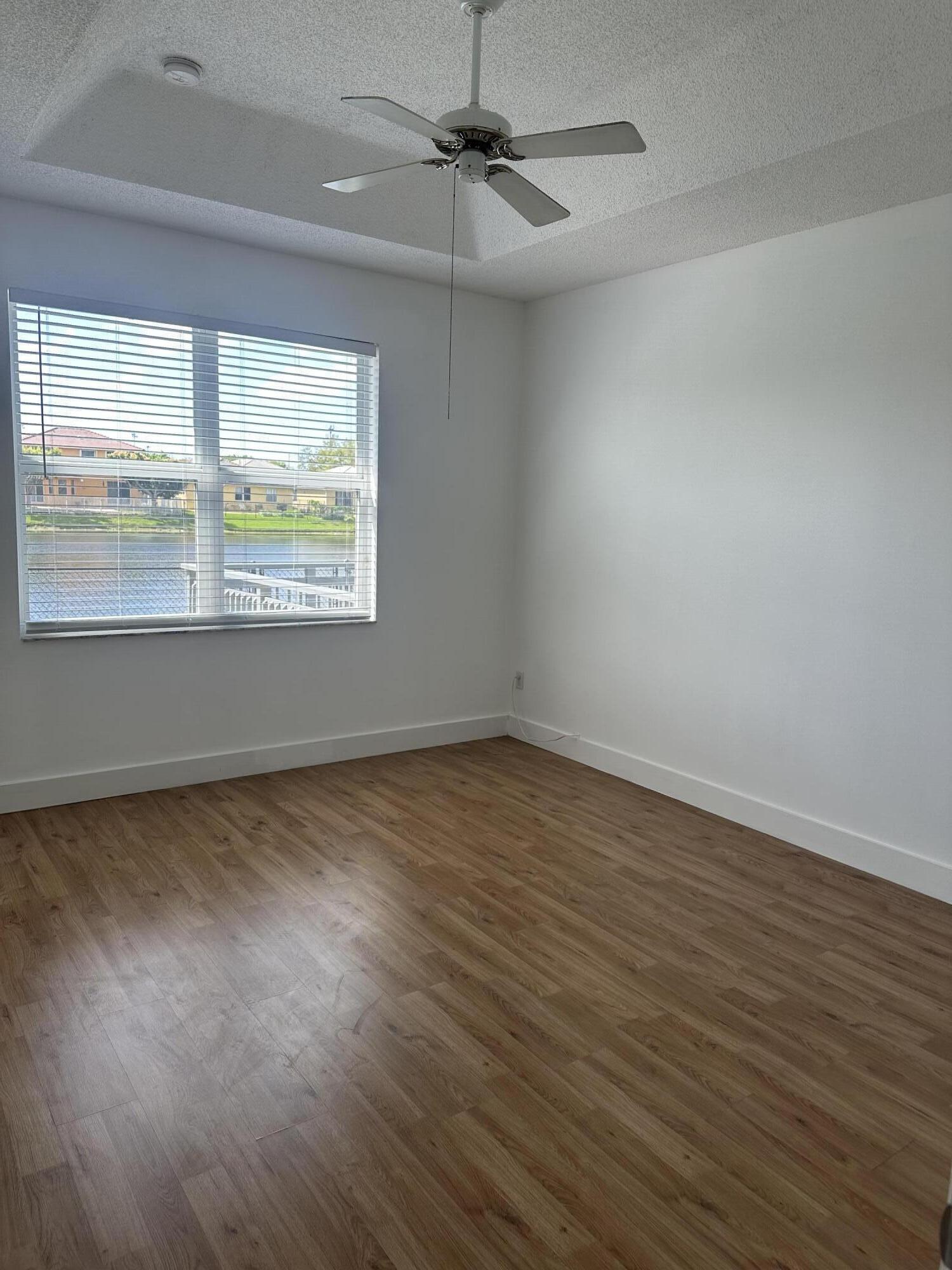 B26004453 Property Photo 13