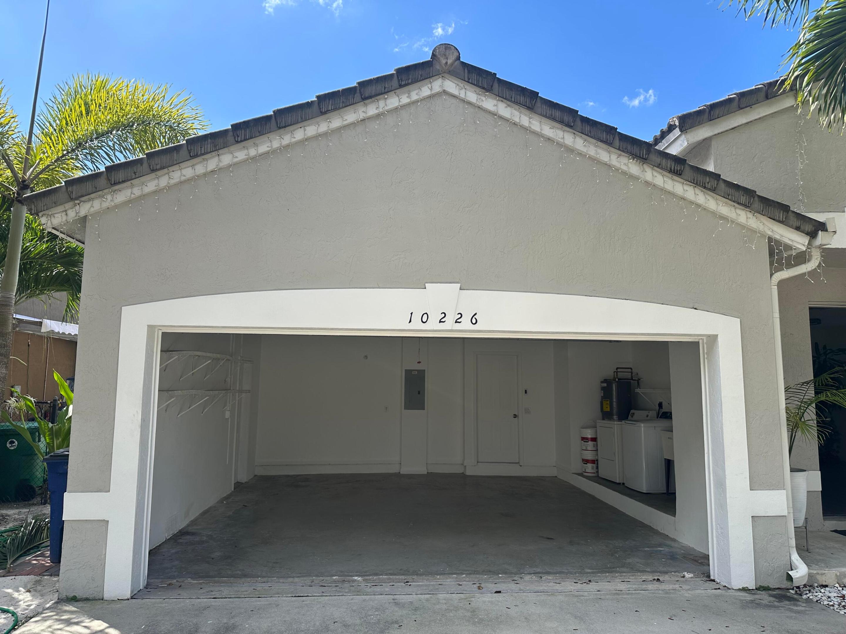 B26004453 Property Photo 18