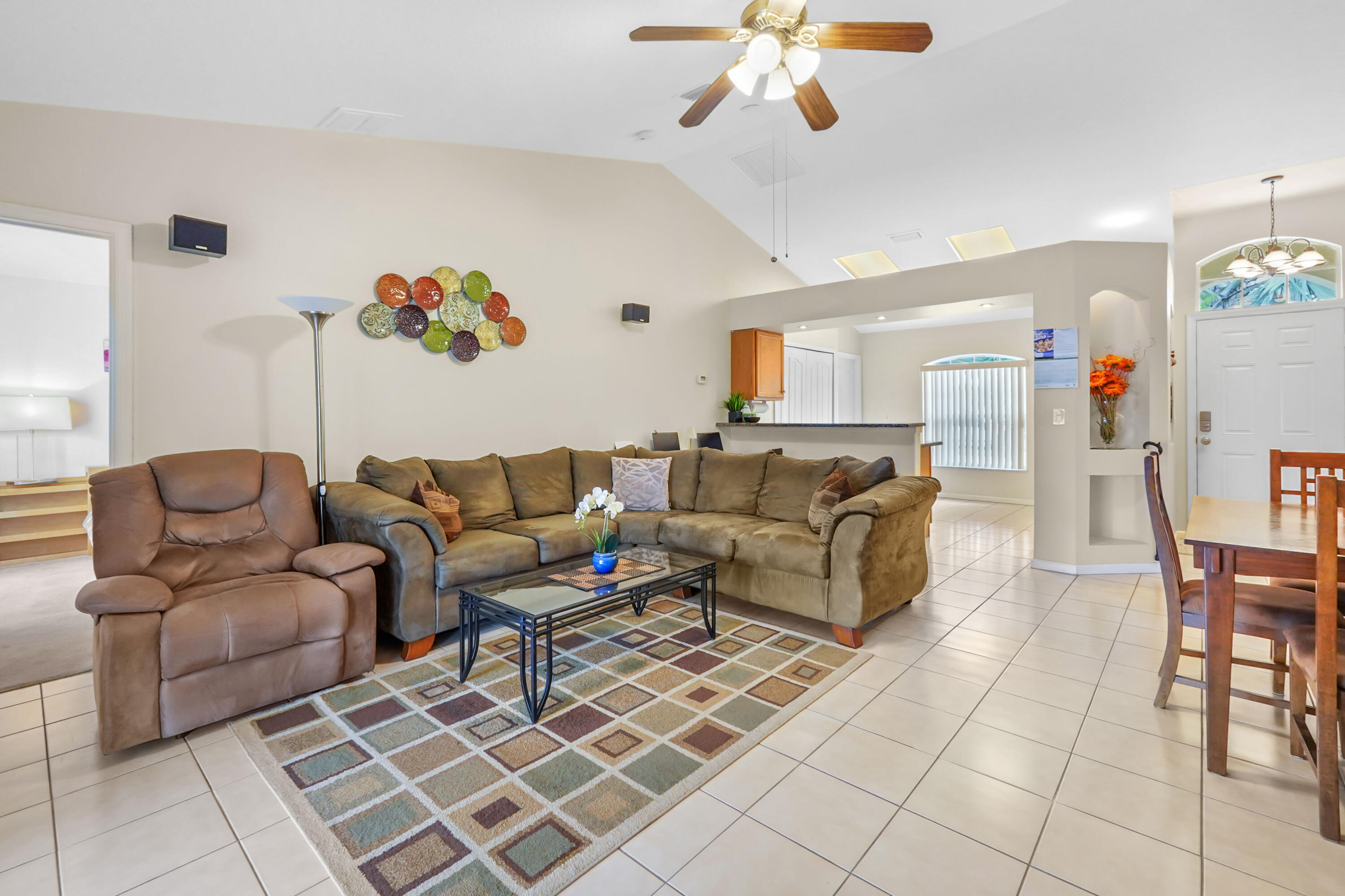 1632 Sw Rutland Street Property Photo 4