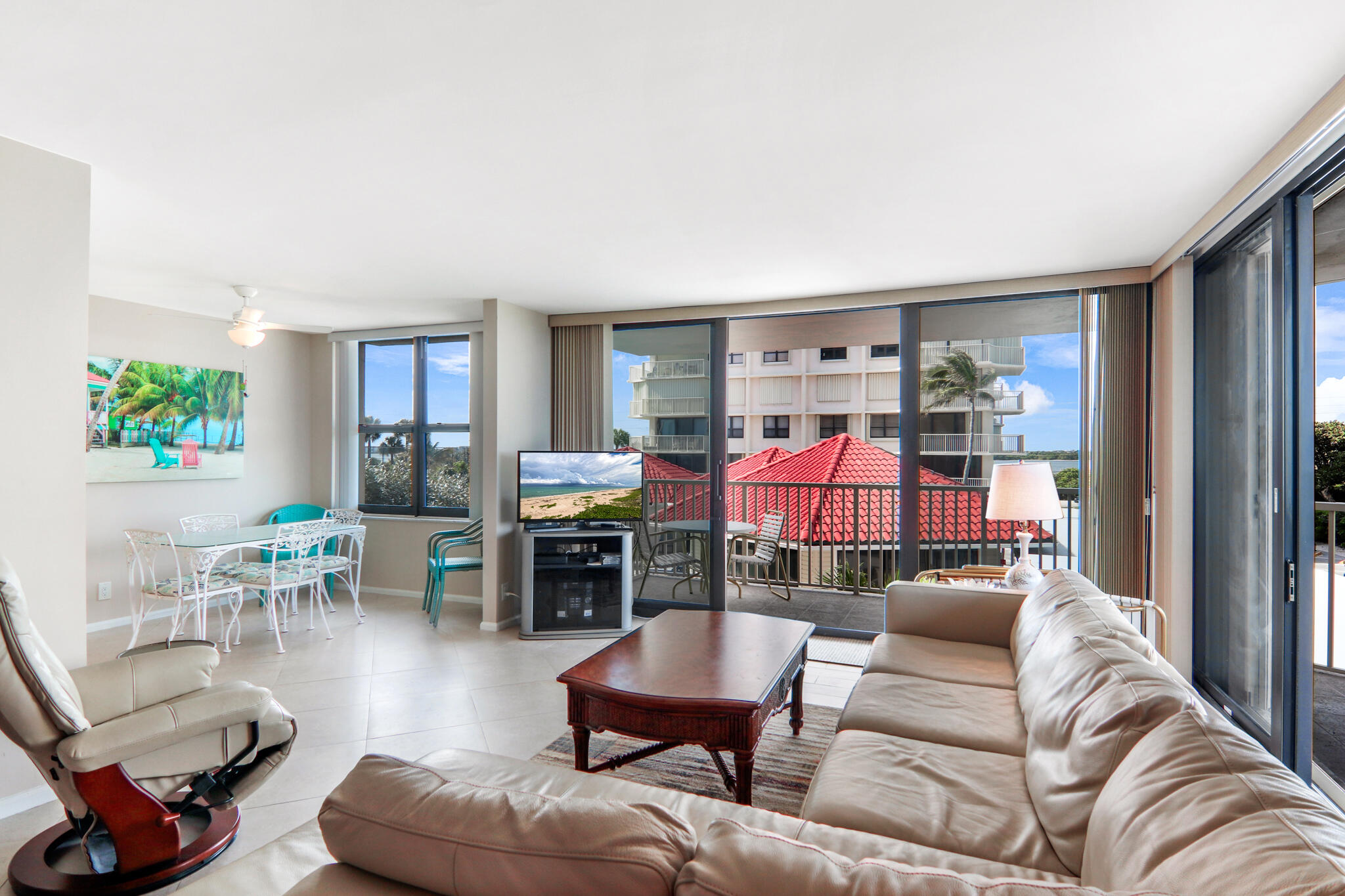 5480 N Ocean Drive A1d Property Photo 17
