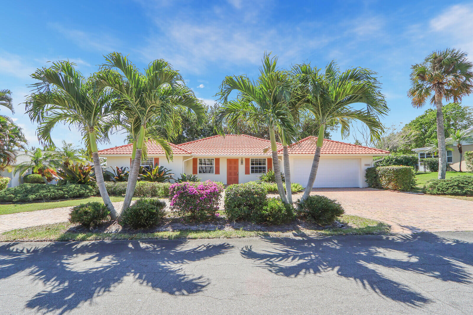 8574 Se Seagrape Way Property Photo 1