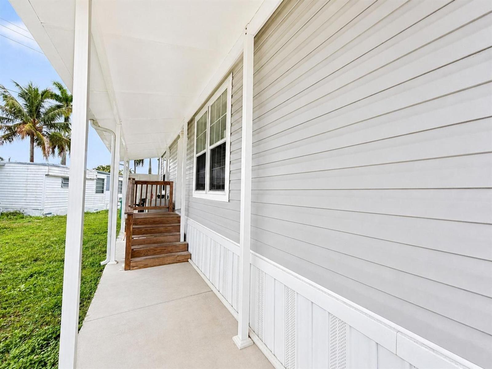 8516 Sw 17th Court Property Photo 40
