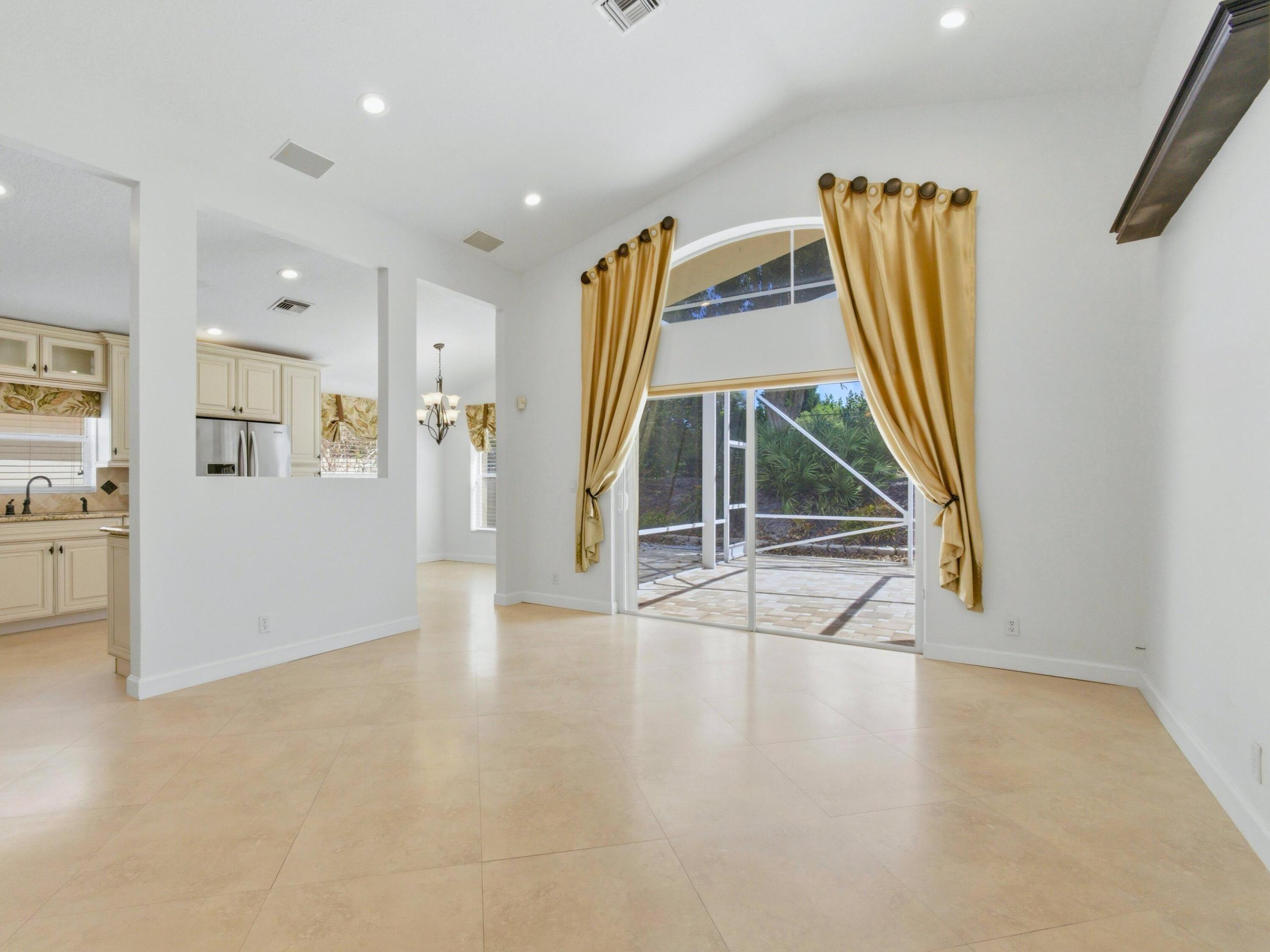 10740 Grande Palladium Way Property Photo 15