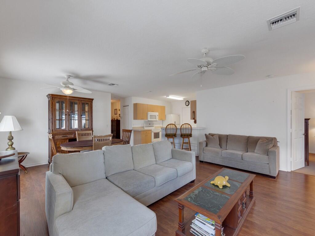 14464 Isla Flores Avenue Property Photo 16
