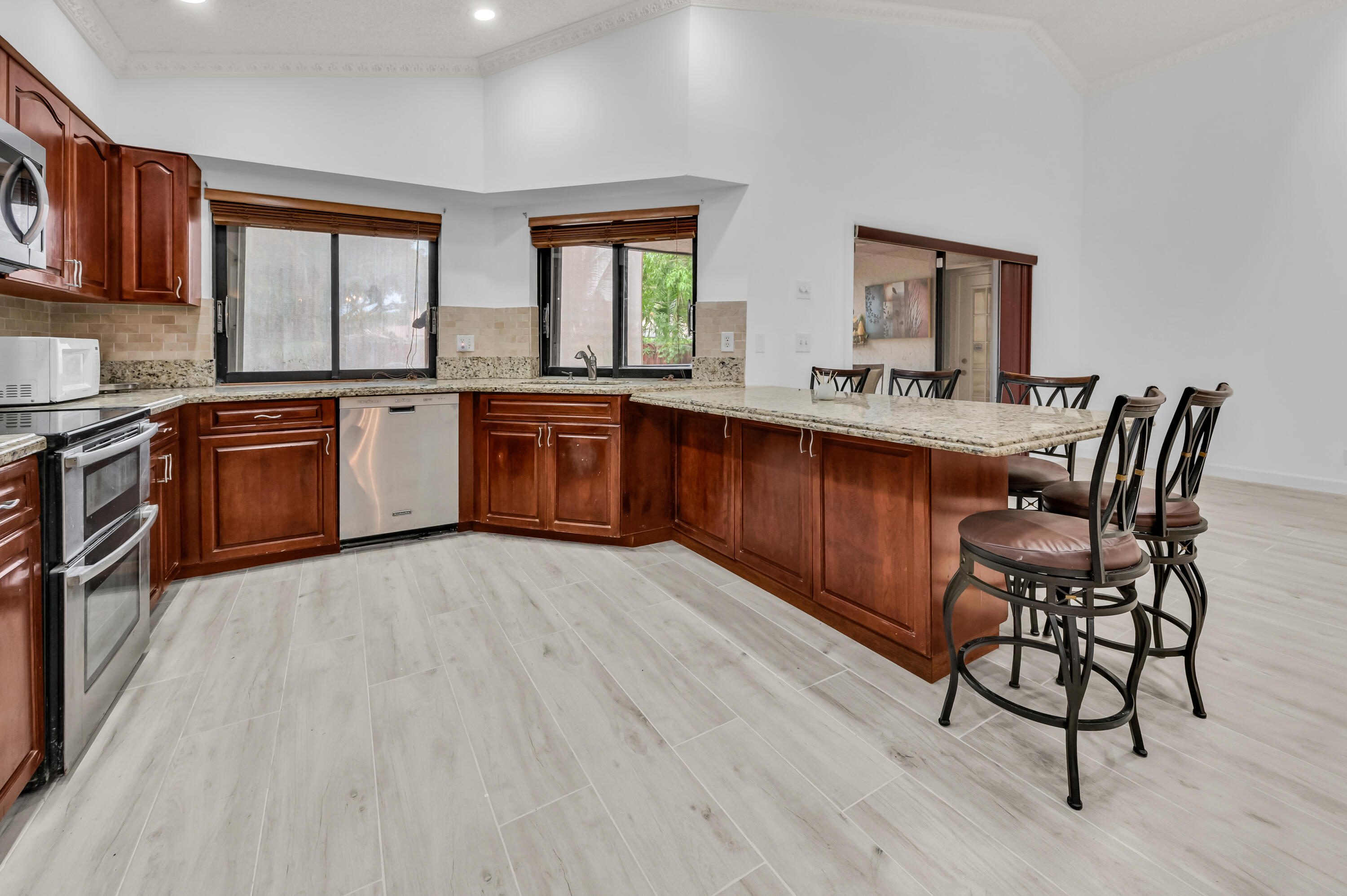 7619 Silver Woods Court Property Photo 11