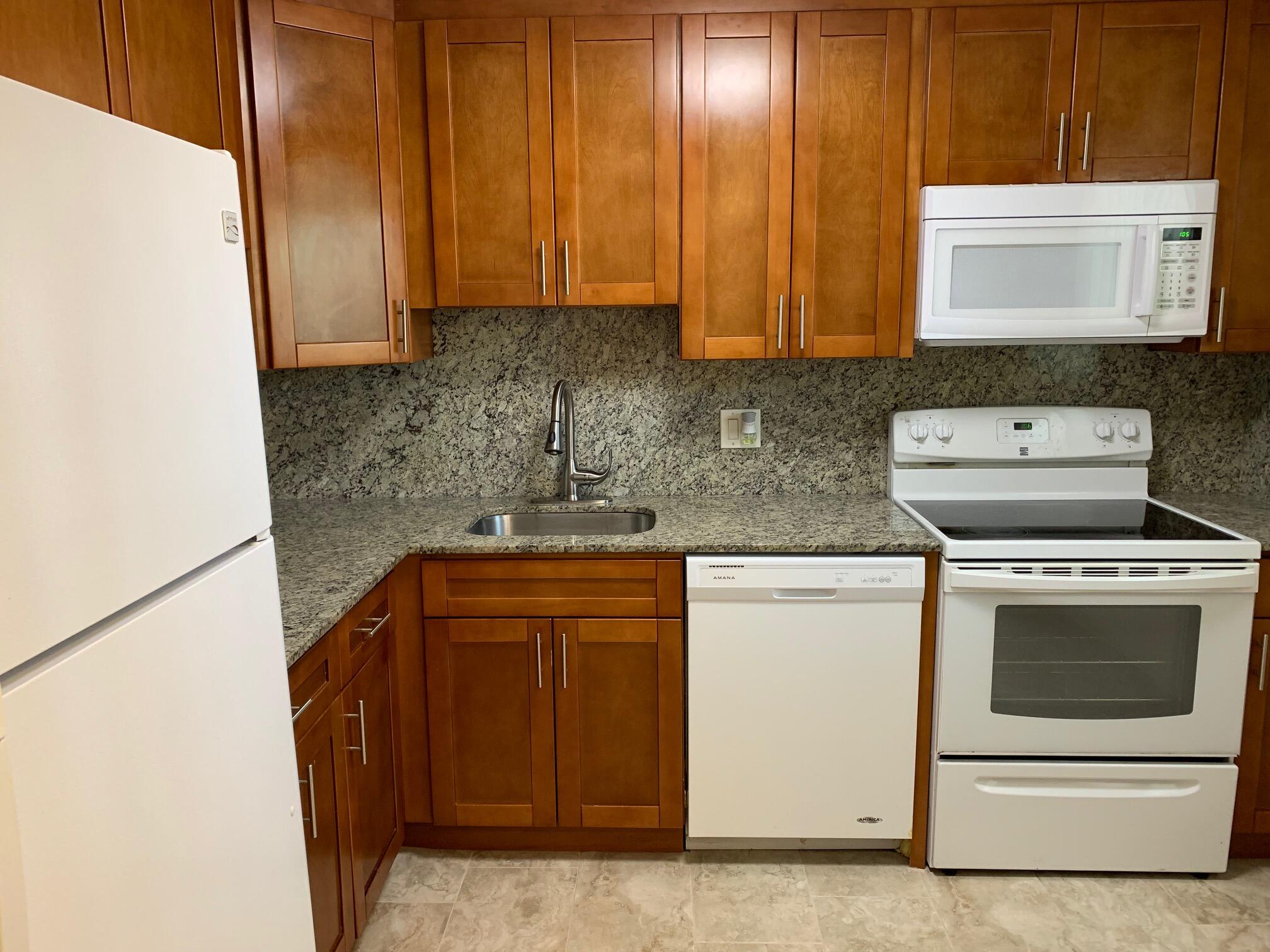8350 Sands Point Boulevard E202 Property Photo 8