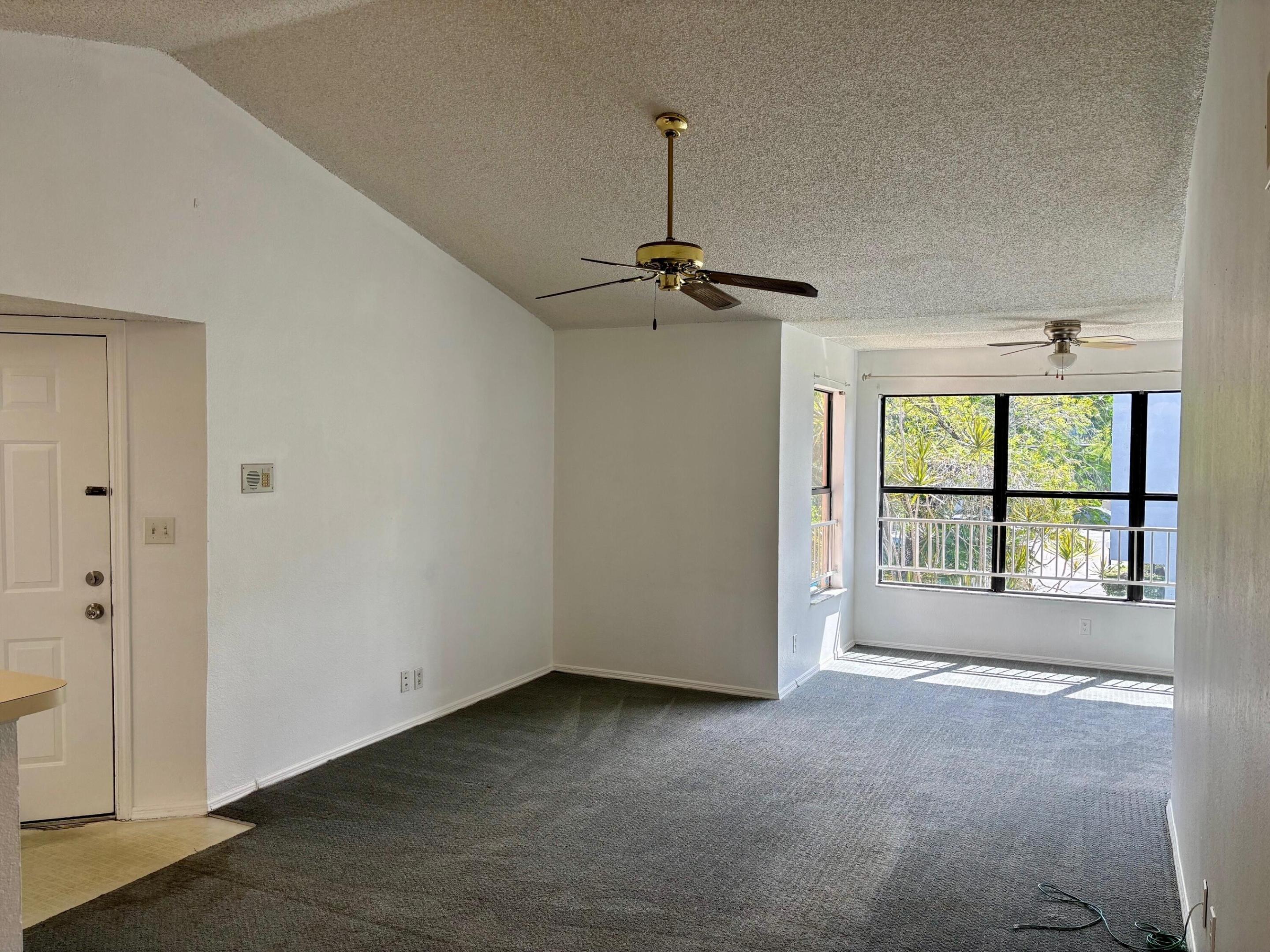 2796 S University Drive 2207 Property Photo 4