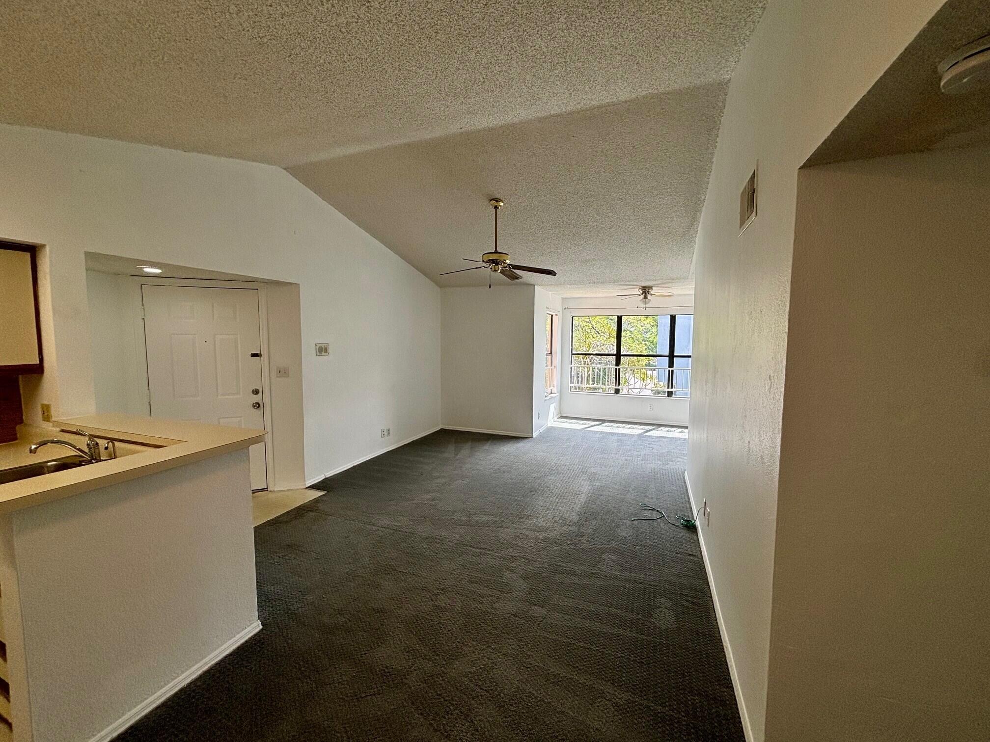 2796 S University Drive 2207 Property Photo 5