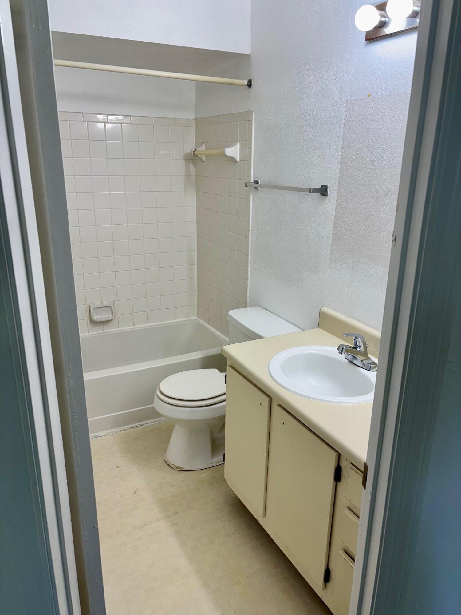 2796 S University Drive 2207 Property Photo 14